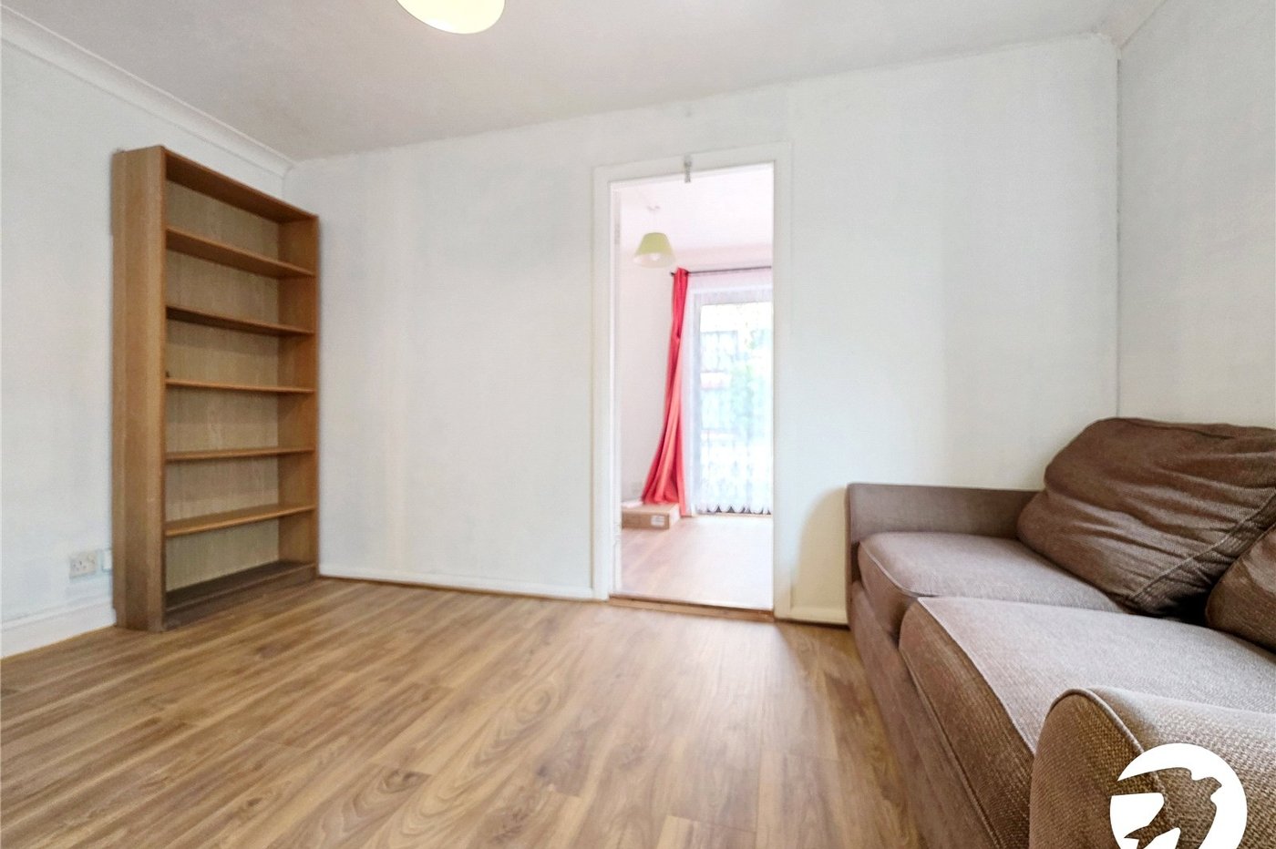 2 bedroom property to rent in London | Robinson Jackson