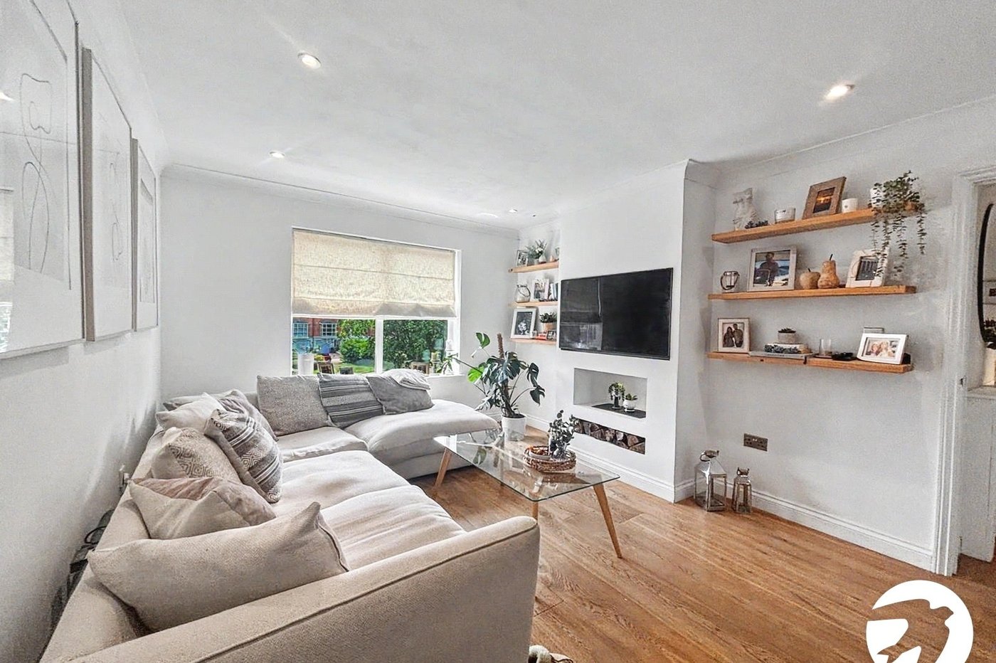 2 bedroom property to rent in Dartford | Robinson Jackson