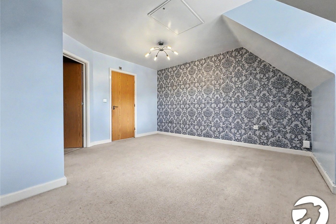 4 bedroom house to rent in Wainscott | Robinson Michael & Jackson