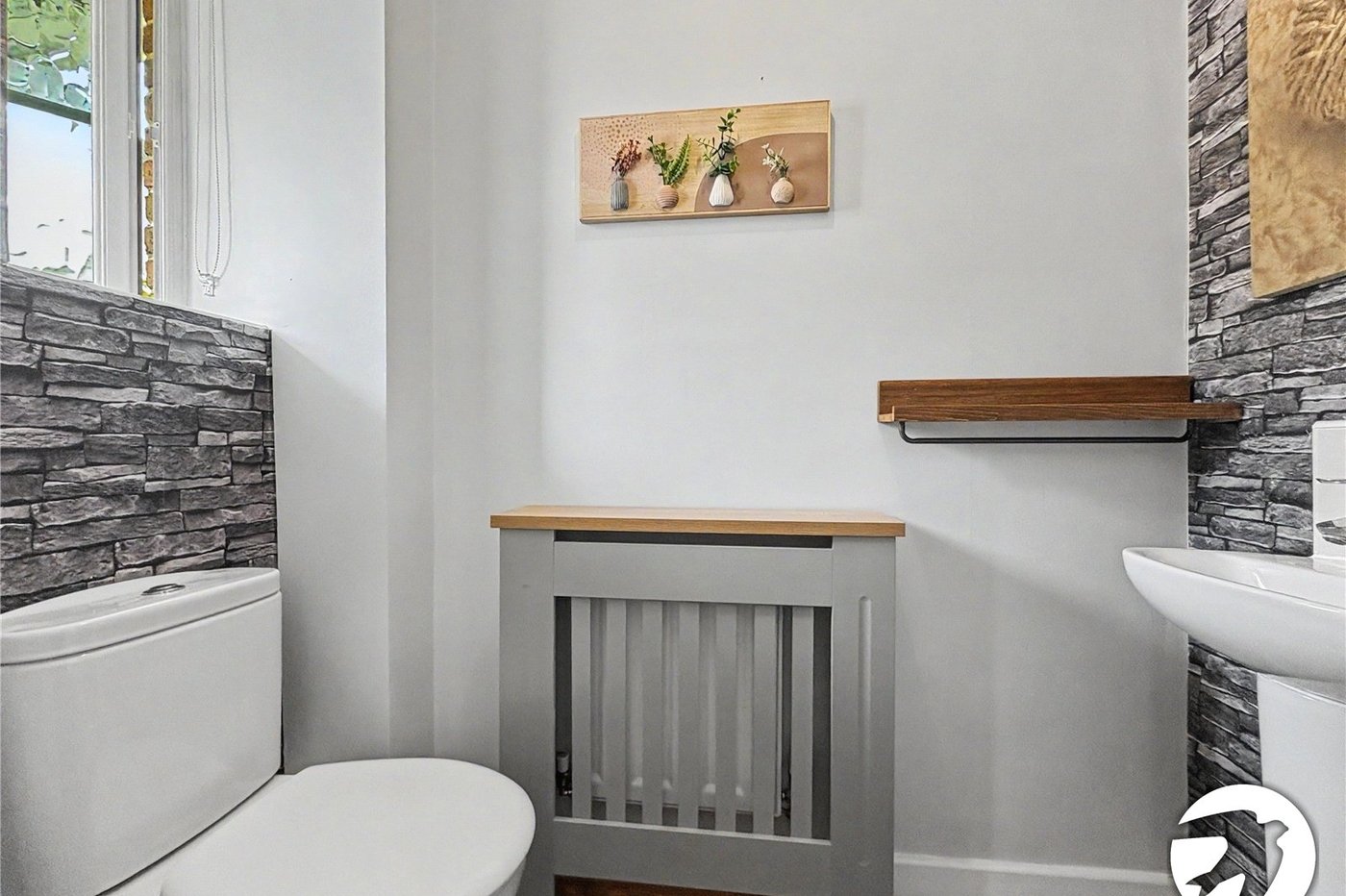 4 bedroom house to rent in Wainscott | Robinson Michael & Jackson