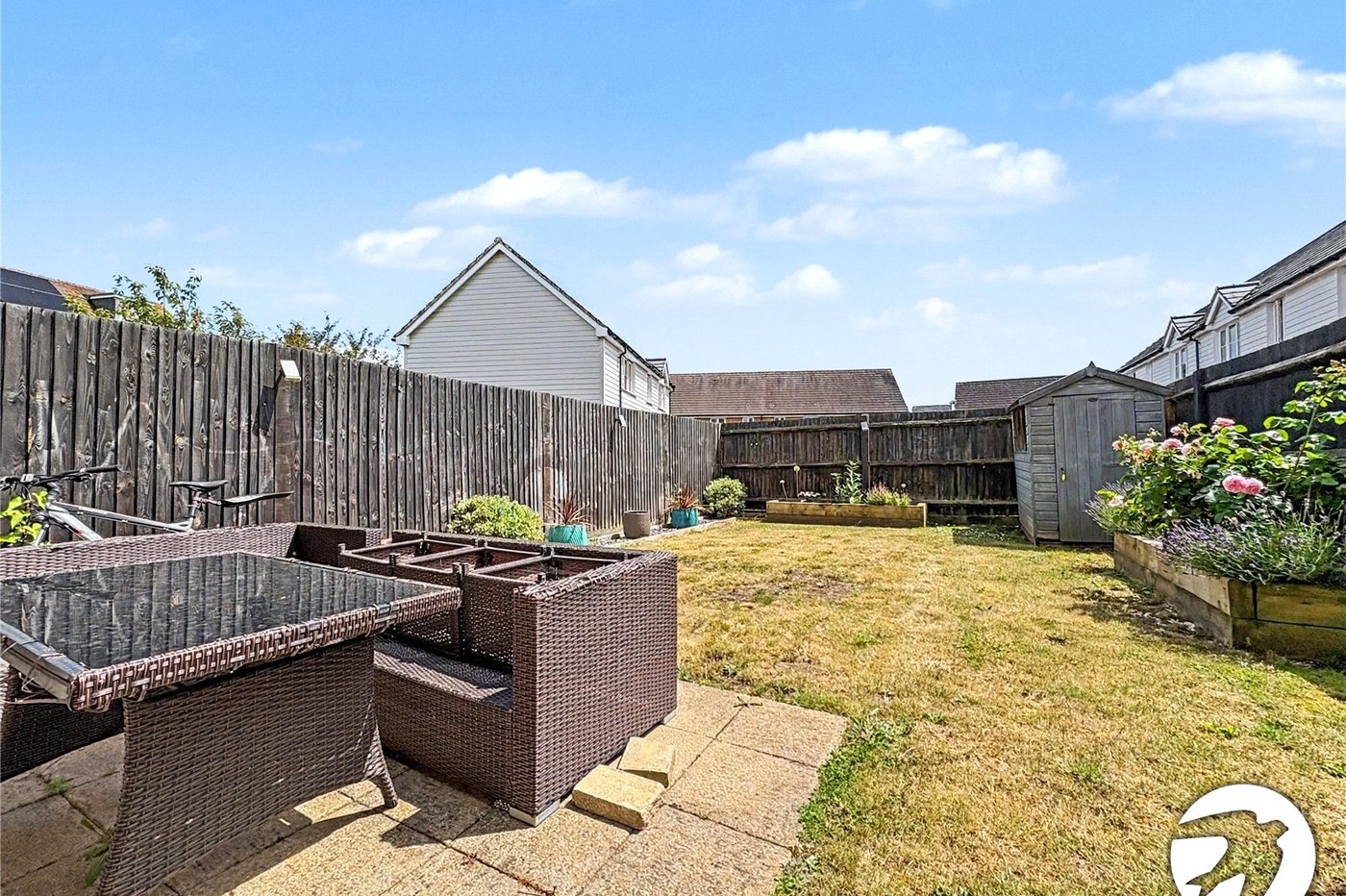 4 bedroom house to rent in Wainscott | Robinson Michael & Jackson