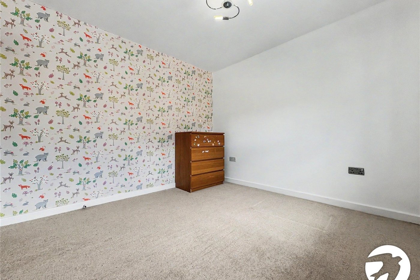 4 bedroom house to rent in Wainscott | Robinson Michael & Jackson