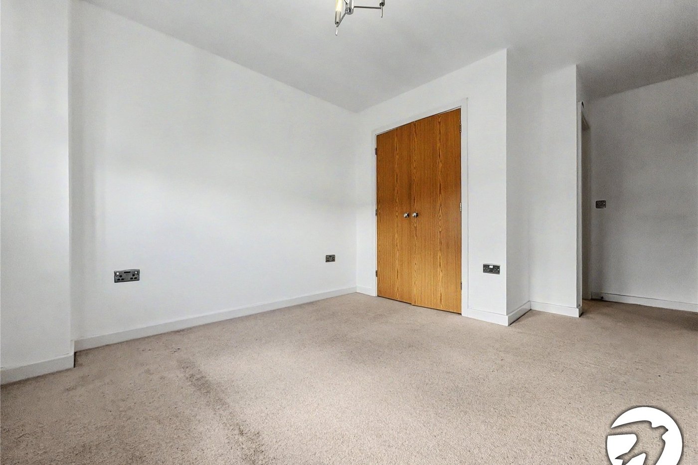 4 bedroom house to rent in Wainscott | Robinson Michael & Jackson