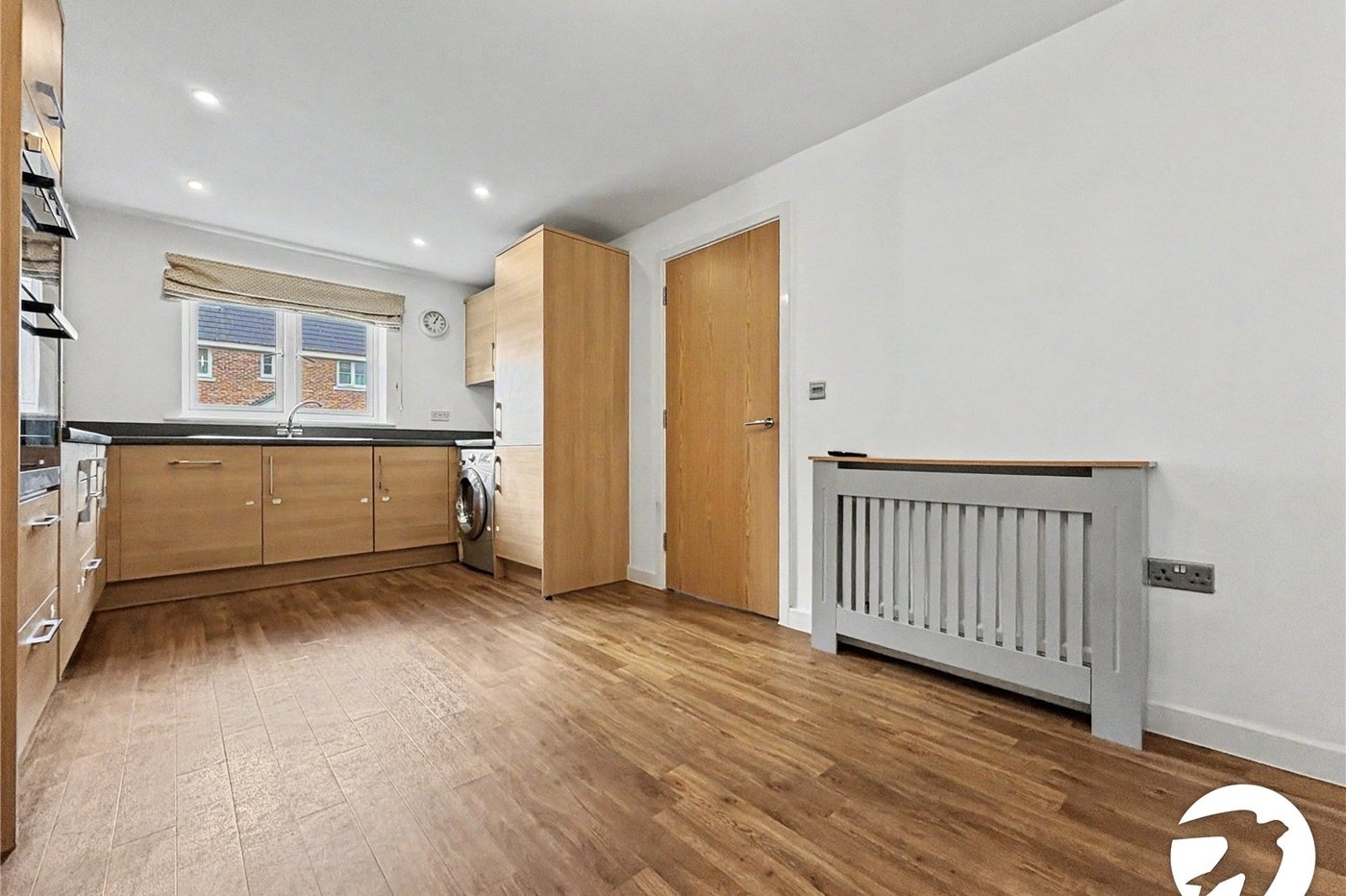 4 bedroom house to rent in Wainscott | Robinson Michael & Jackson
