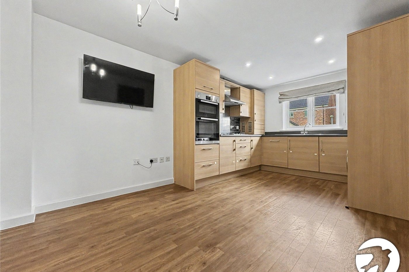 4 bedroom house to rent in Wainscott | Robinson Michael & Jackson