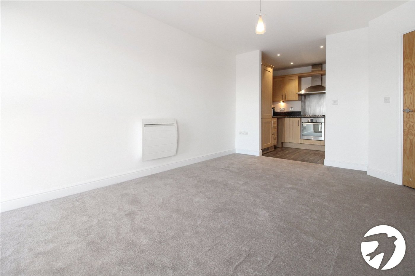 2 bedroom property to rent in Greenhithe | Robinson Michael & Jackson