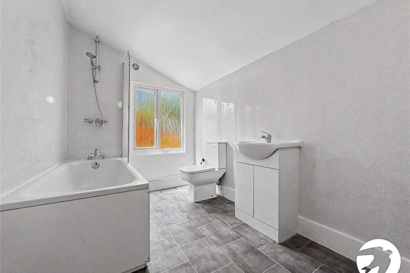 2 bedroom house to rent in Chatham | Robinson Michael & Jackson