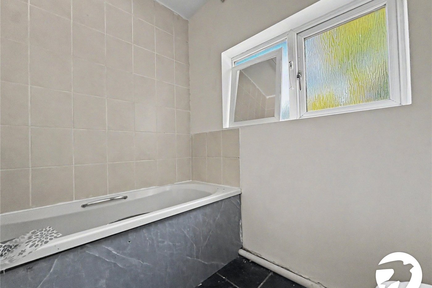 3 bedroom house to rent in Gillingham | Robinson Michael & Jackson