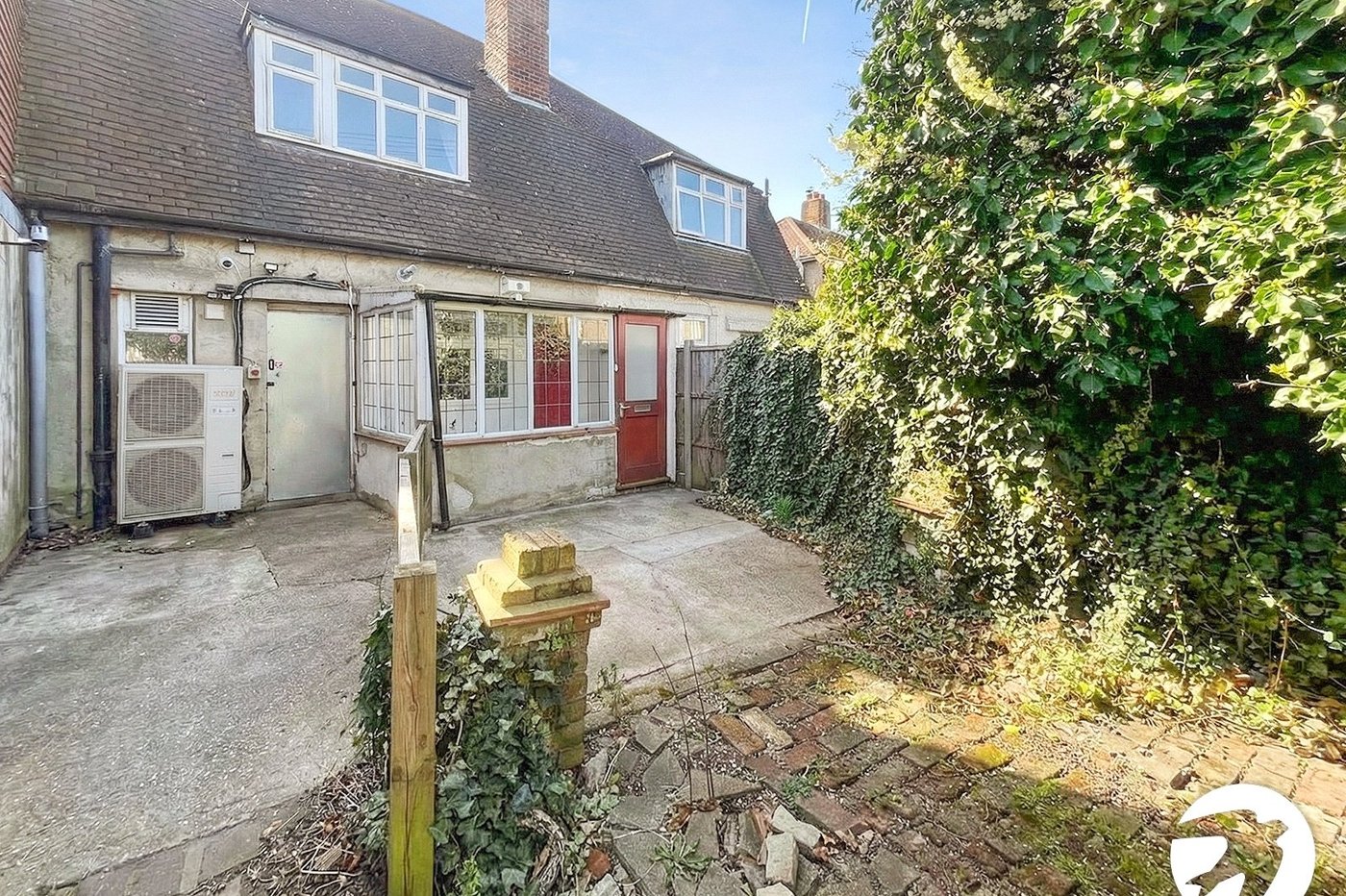 2 bedroom property to rent in Dartford | Robinson Jackson