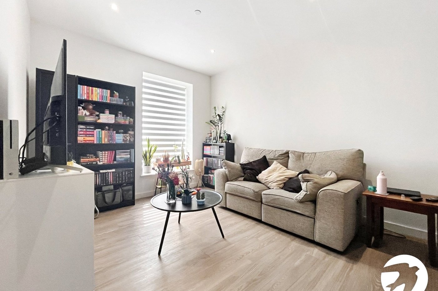 1 bedroom property to rent in Chatham Maritime | Robinson Michael & Jackson