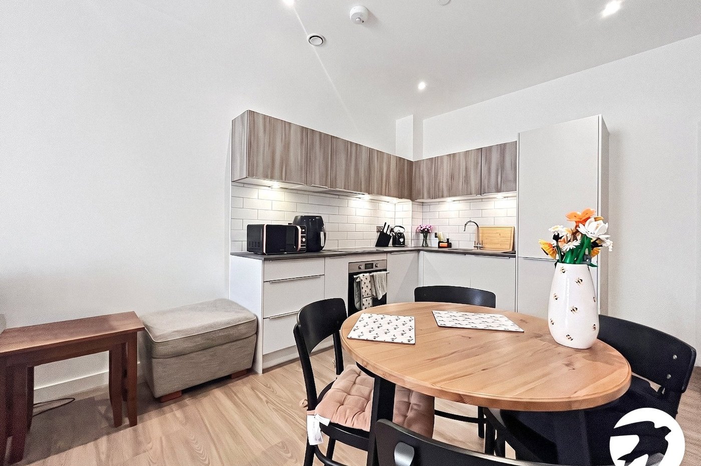 1 bedroom property to rent in Chatham Maritime | Robinson Michael & Jackson