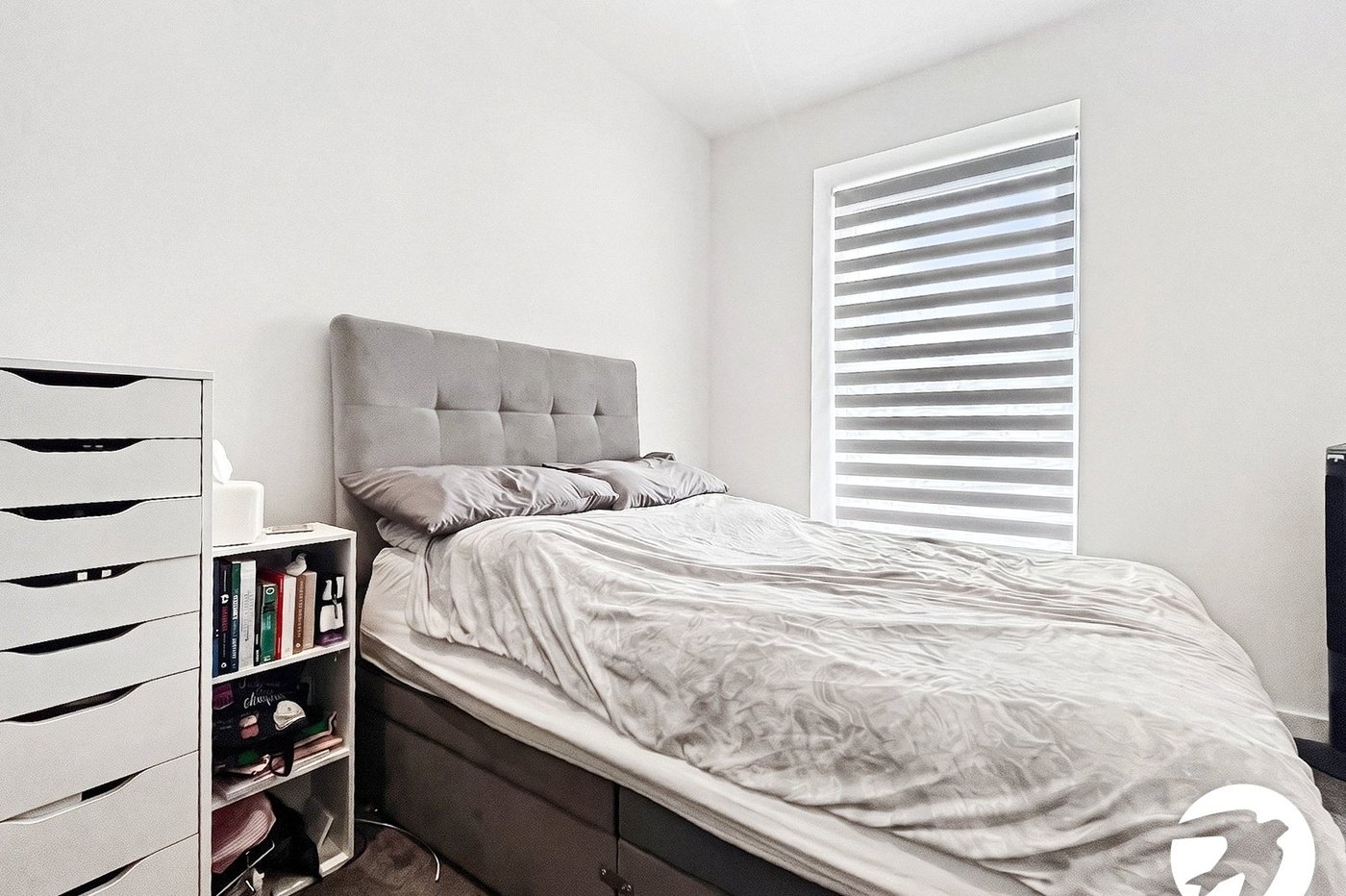1 bedroom property to rent in Chatham Maritime | Robinson Michael & Jackson