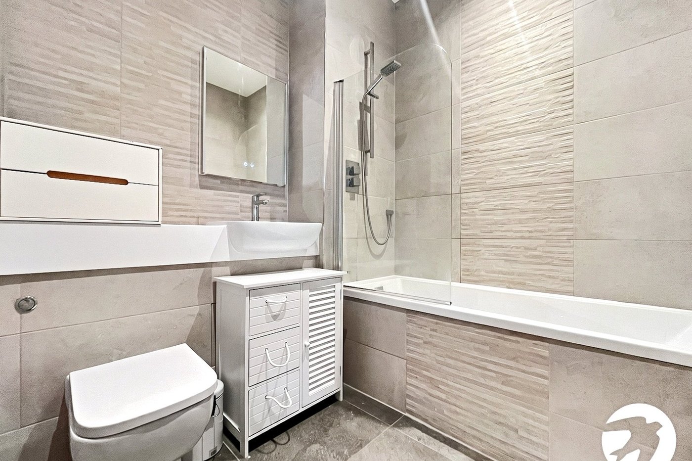 1 bedroom property to rent in Chatham Maritime | Robinson Michael & Jackson