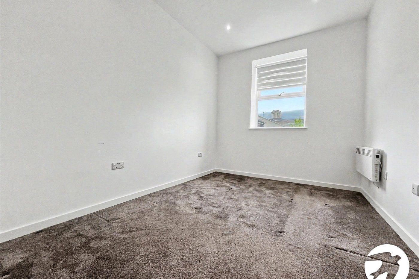 2 bedroom property to rent in Chatham Maritime | Robinson Michael & Jackson