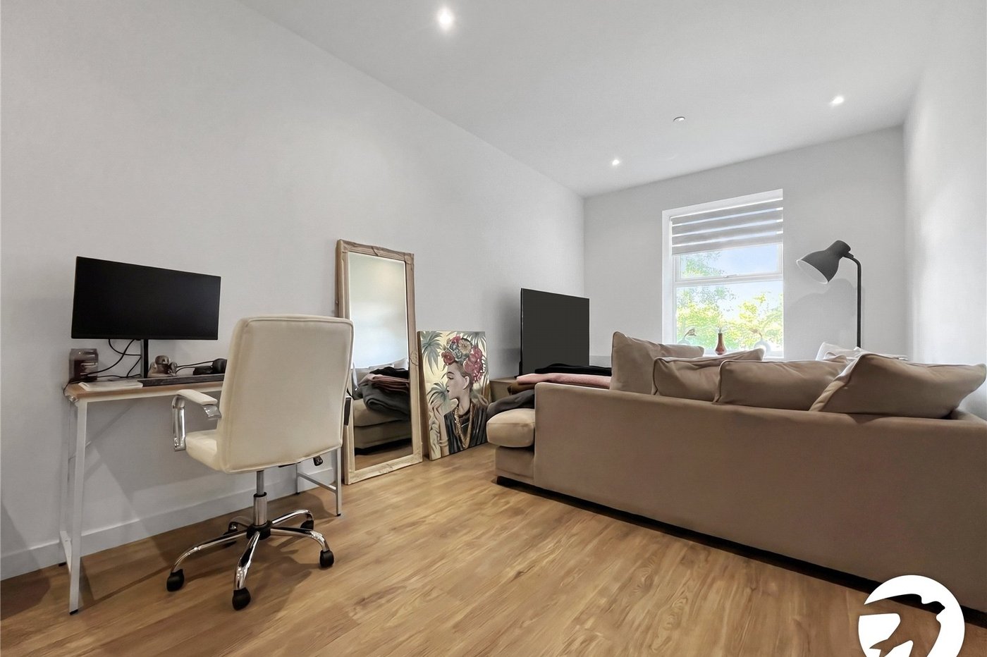 1 bedroom property to rent in Chatham Maritime | Robinson Michael & Jackson