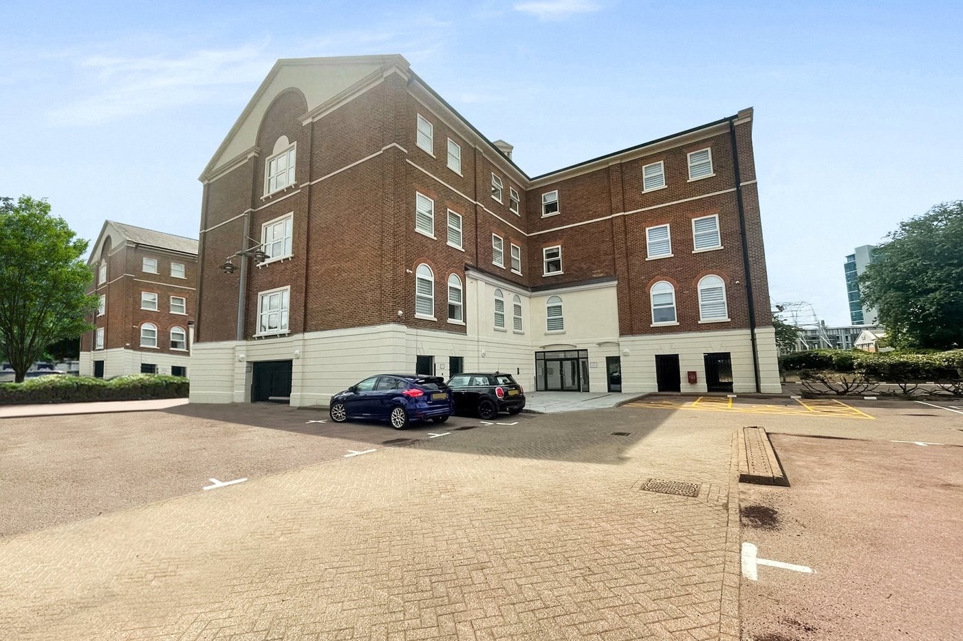 1 bedroom property to rent in Chatham Maritime | Robinson Michael & Jackson