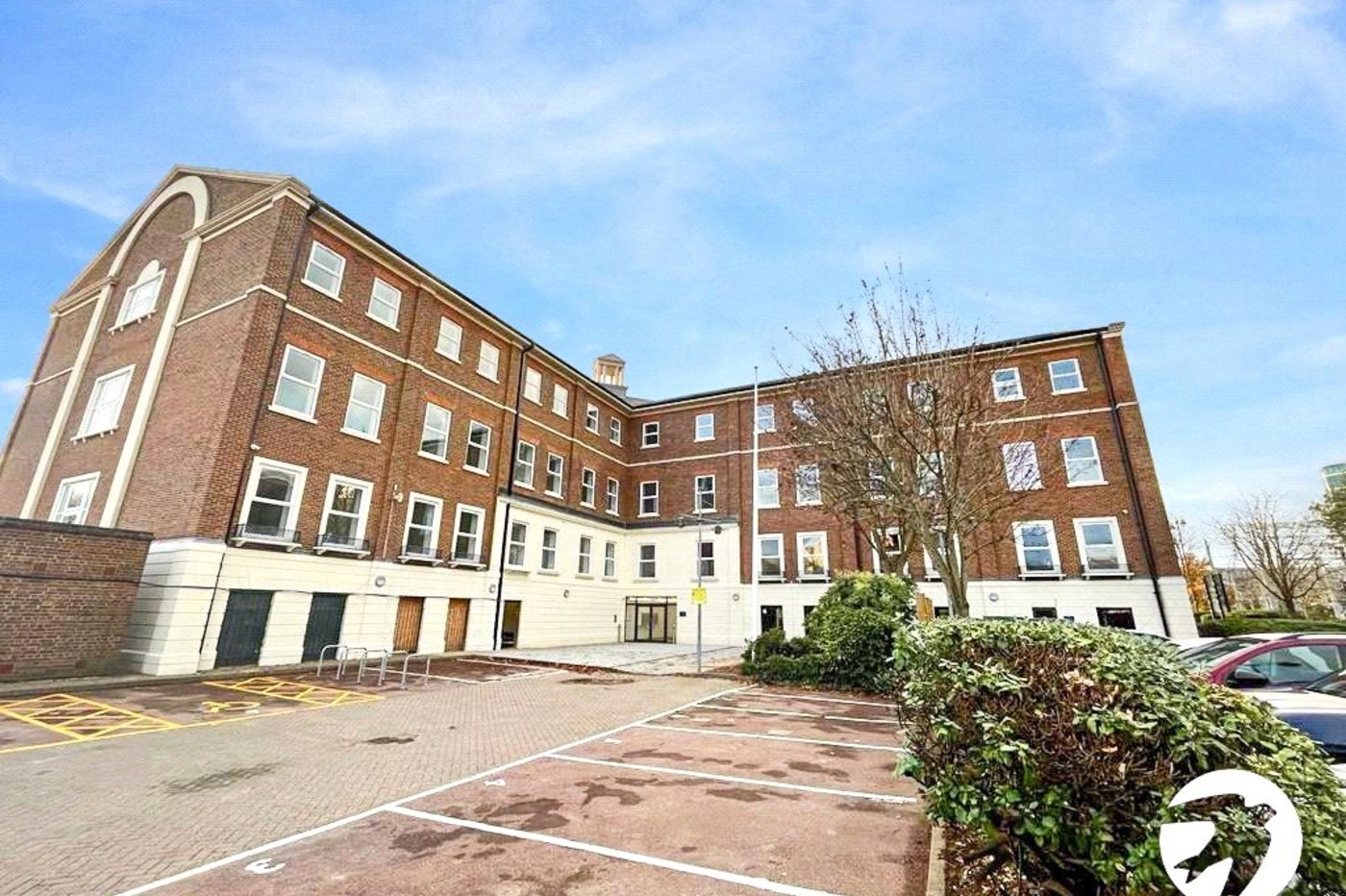 2 bedroom property to rent in Chatham Maritime | Robinson Michael & Jackson