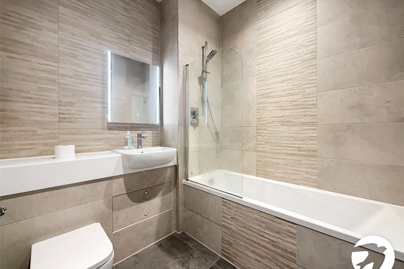 1 bedroom property to rent in Chatham Maritime | Robinson Michael & Jackson