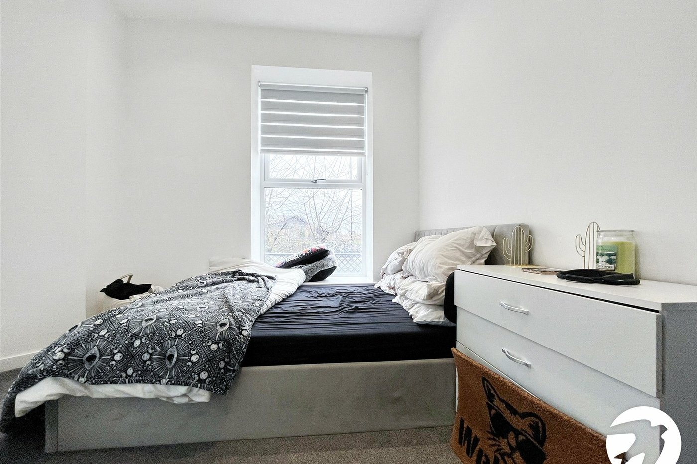 2 bedroom property to rent in Chatham Maritime | Robinson Michael & Jackson