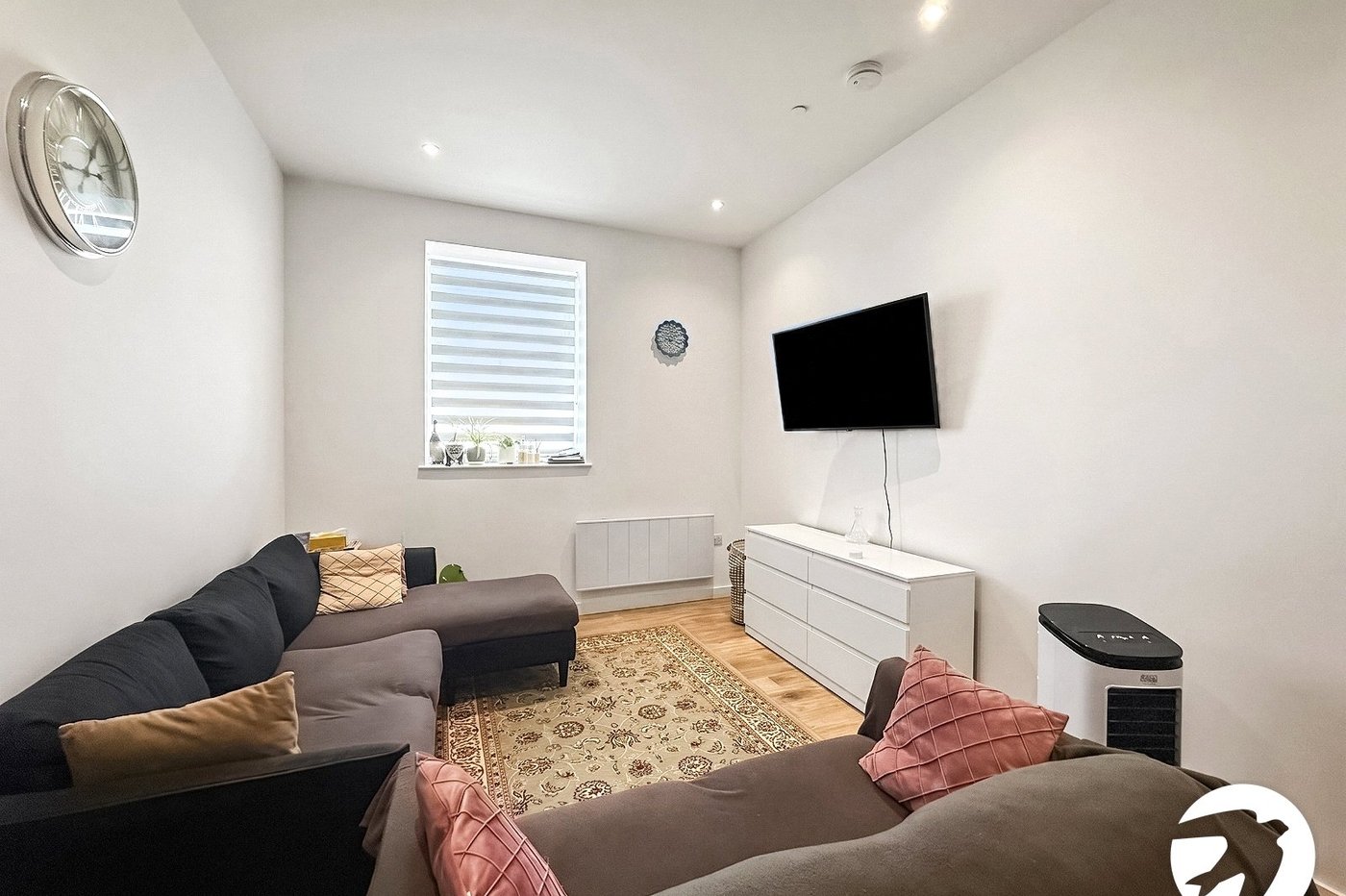 1 bedroom property to rent in Chatham Maritime | Robinson Michael & Jackson