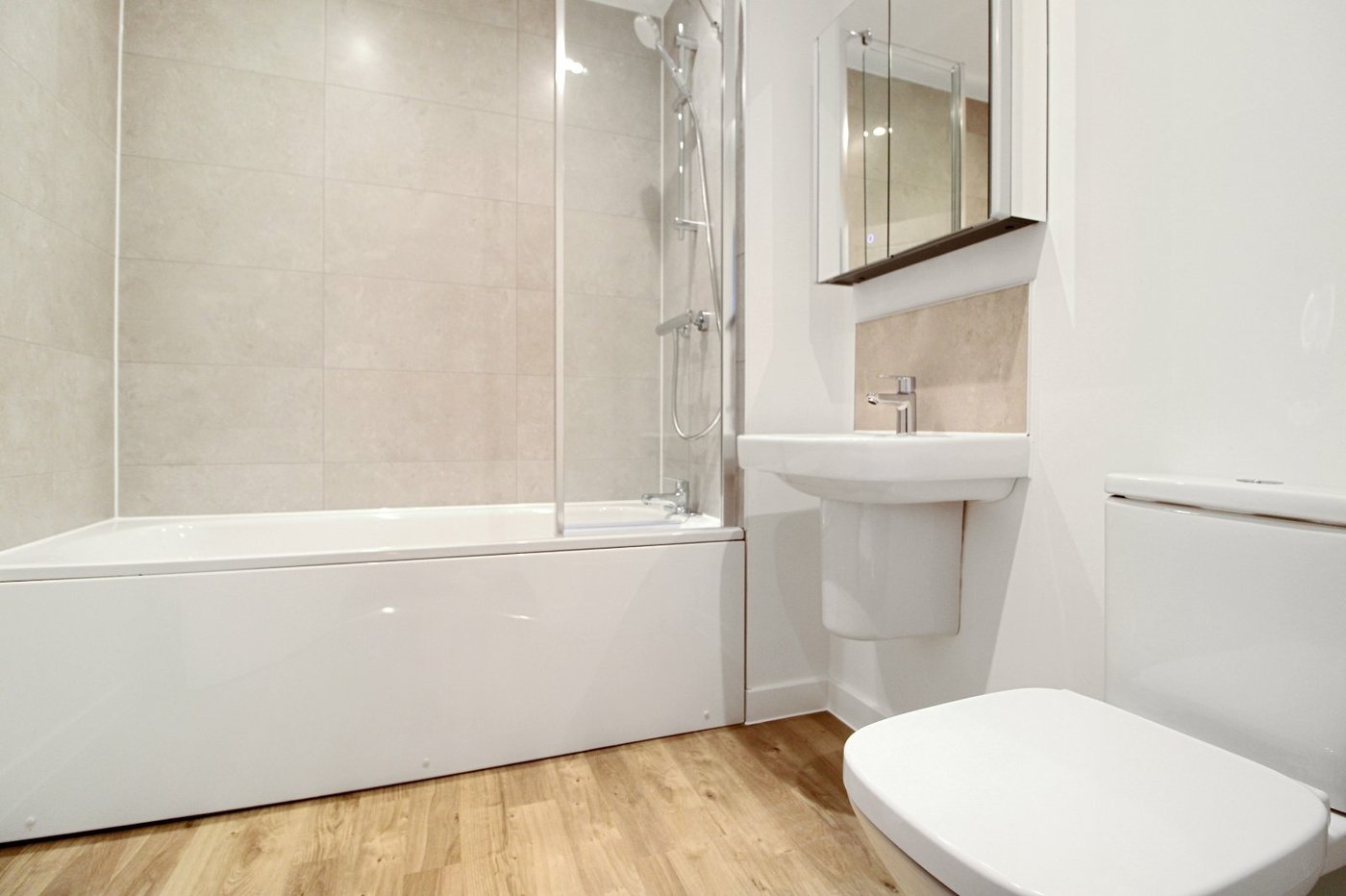 4 bedroom house to rent in Alkerden | Robinson Michael & Jackson