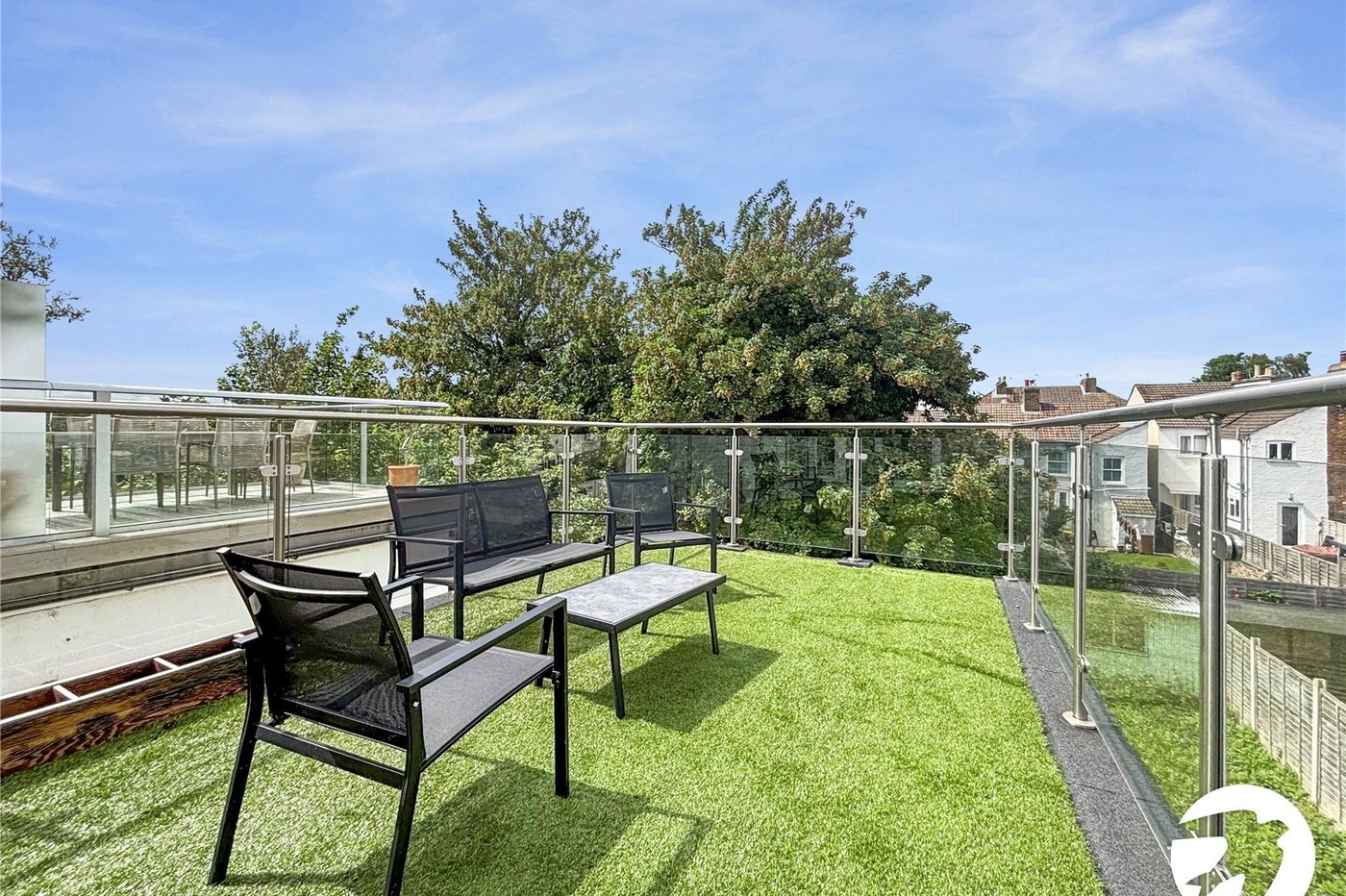 2 bedroom property to rent in Maidstone | Robinson Michael & Jackson