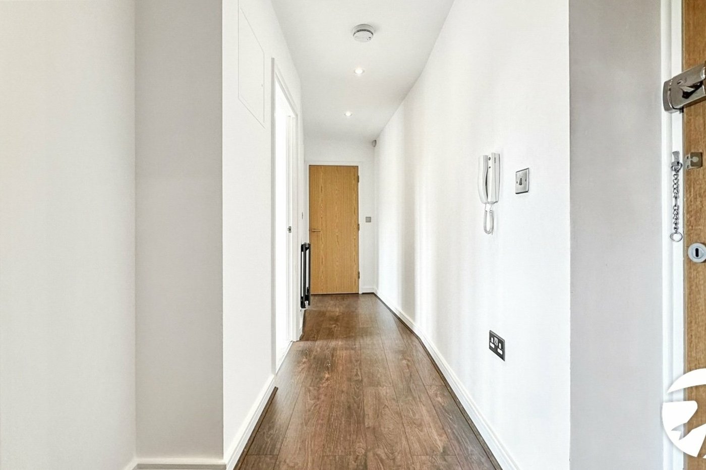2 bedroom property to rent in Waterstone Way | Robinson Michael & Jackson