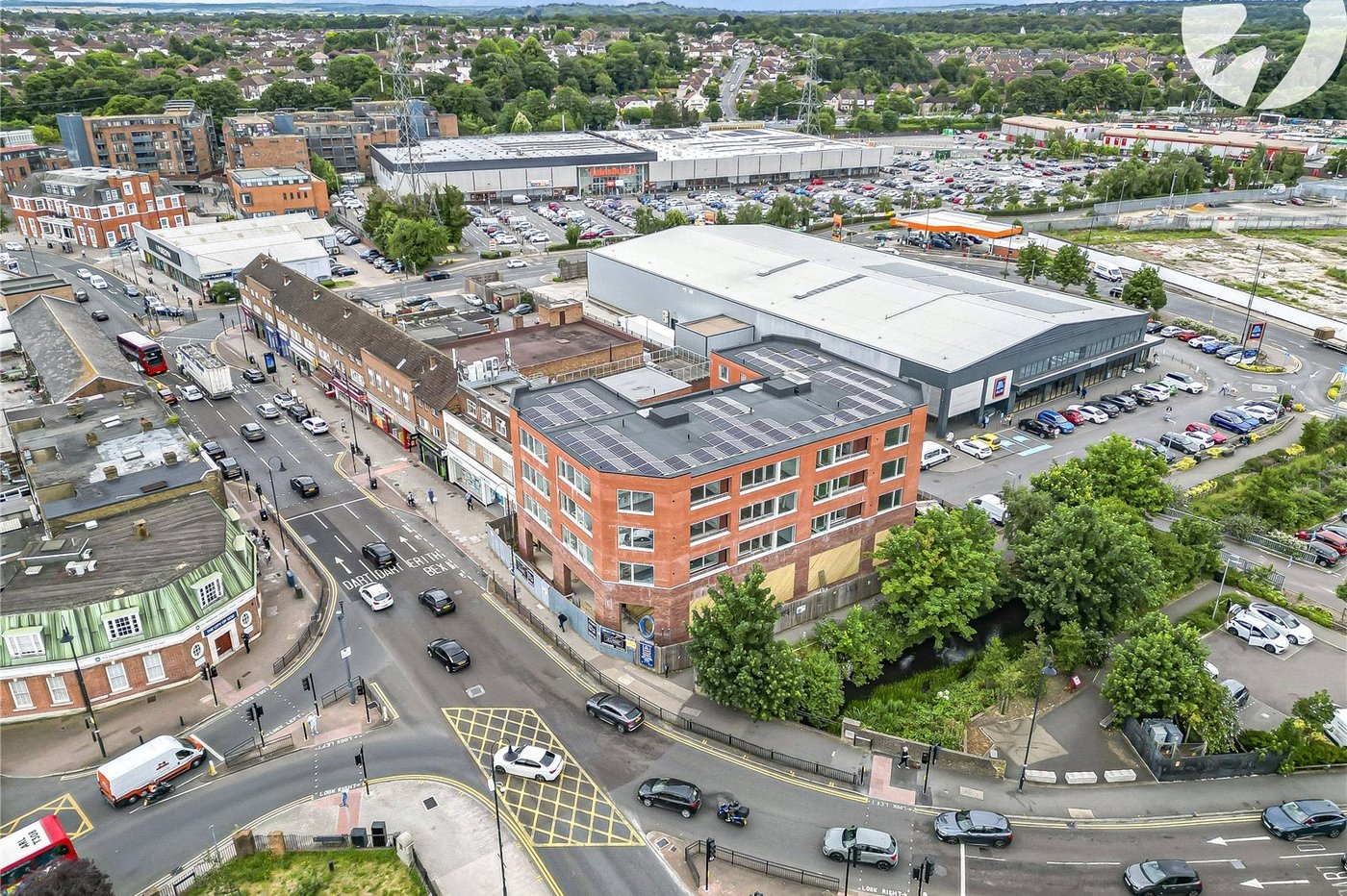 2 bedroom property to rent in 154 Crayford Road | Robinson Jackson