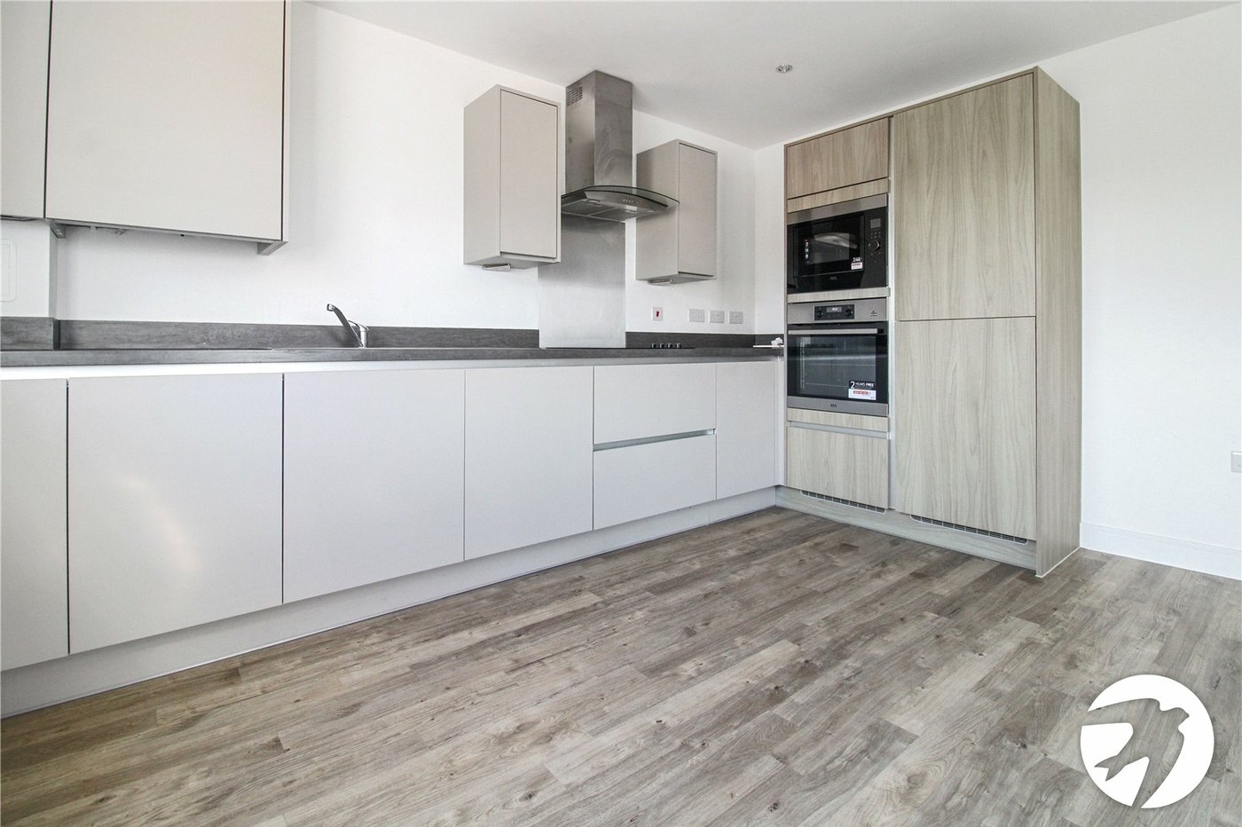 2 bedroom property to rent in Weldon | Robinson Michael & Jackson