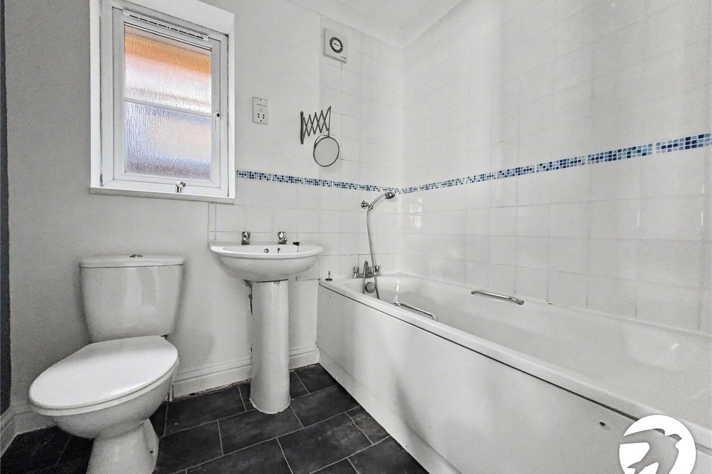 2 bedroom property to rent in Rochester | Robinson Michael & Jackson