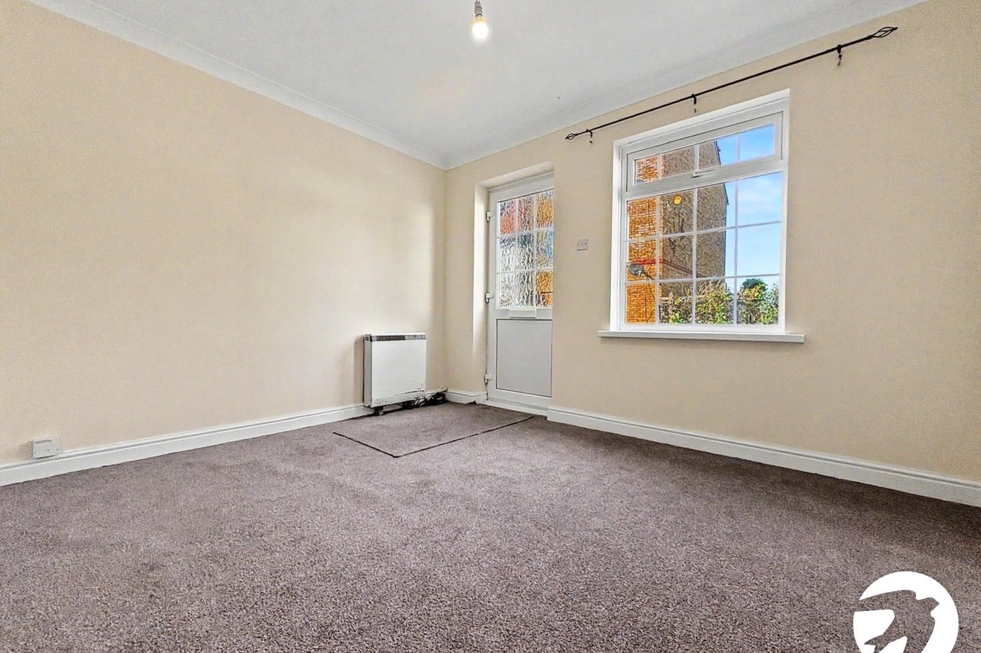 1 bedroom property to rent in East Street | Robinson Michael & Jackson