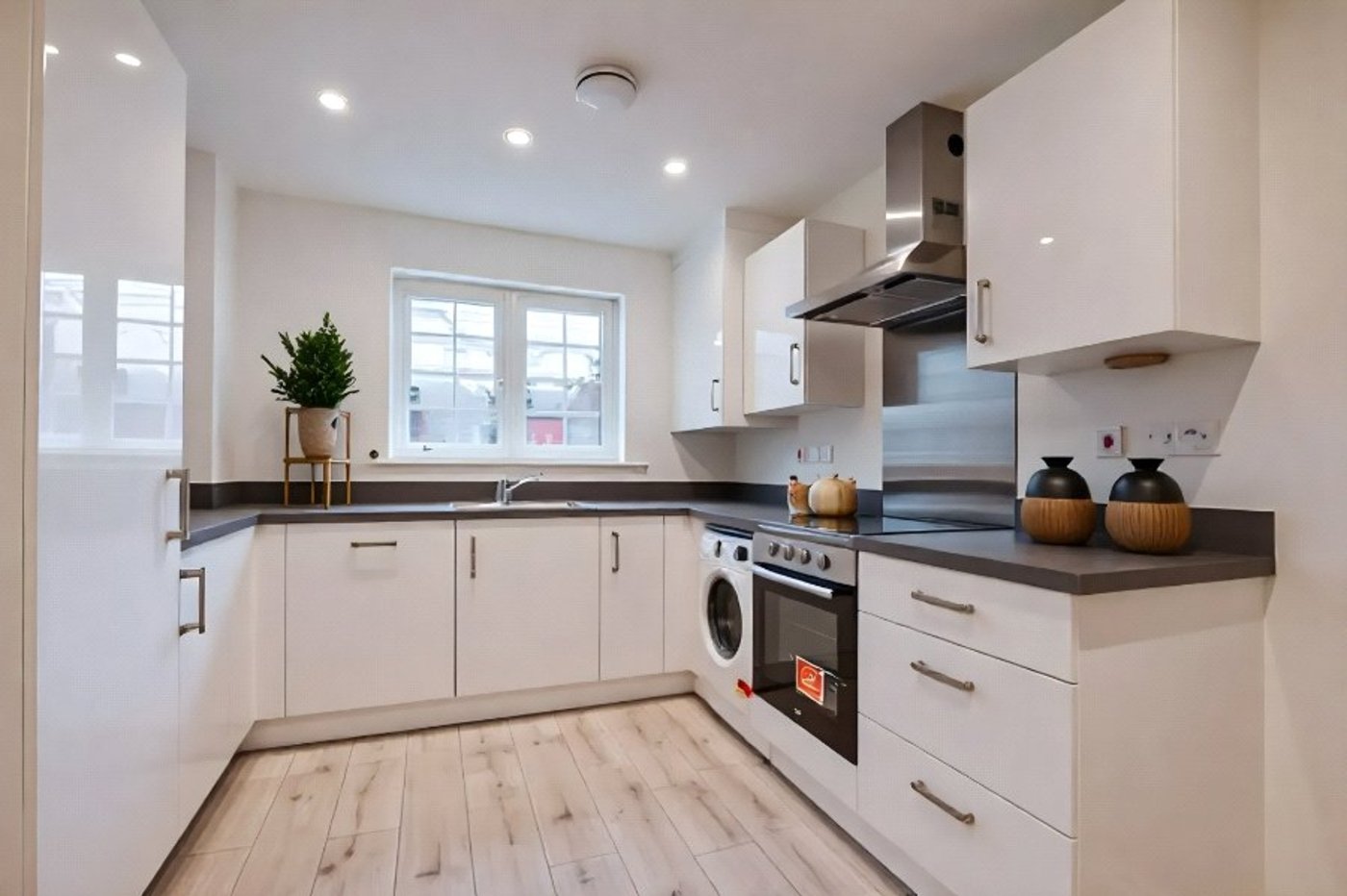 3 bedroom house to rent in Langley | Robinson Michael & Jackson