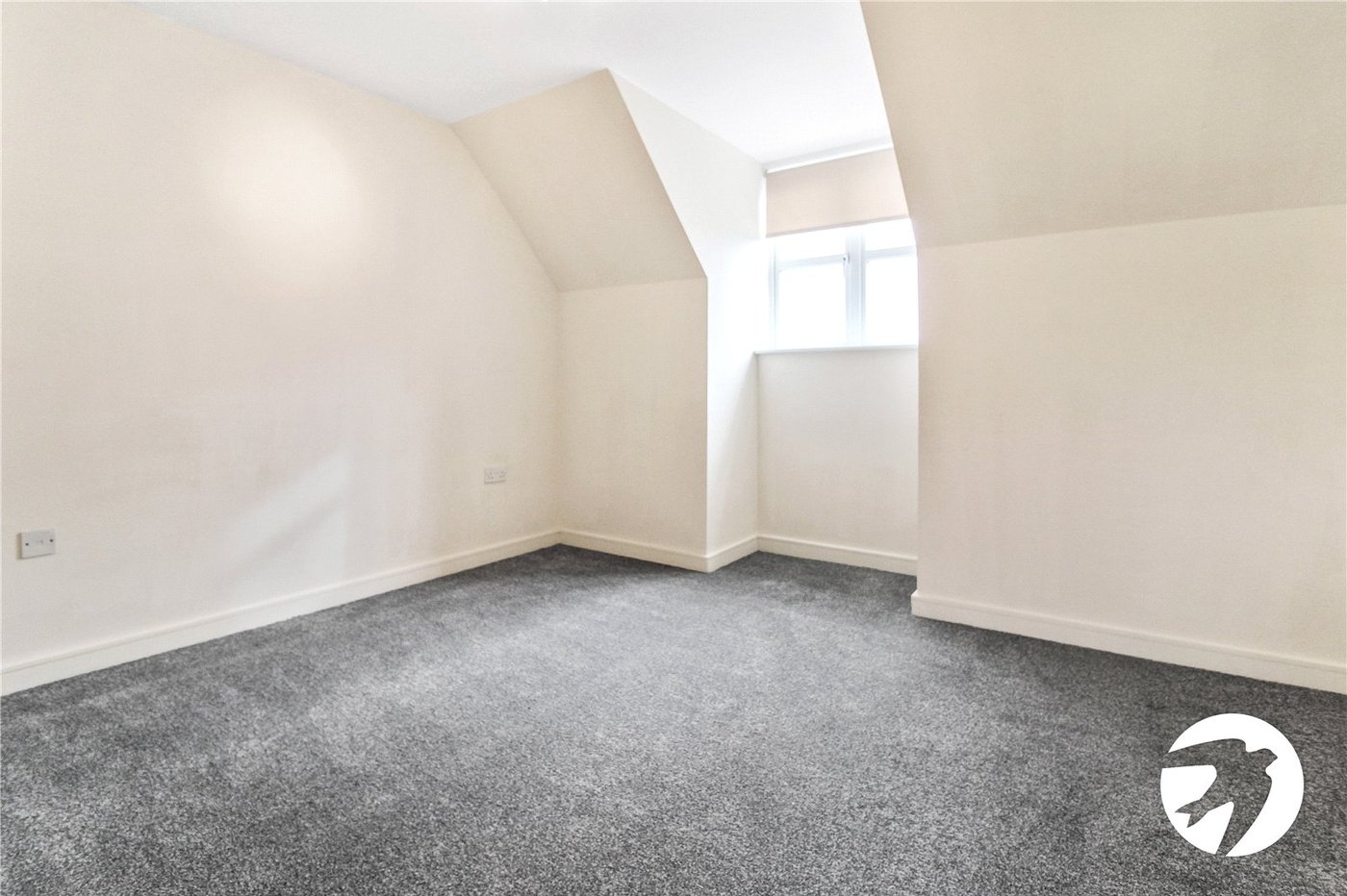 1 bedroom property to rent in Greenhithe | Robinson Michael & Jackson