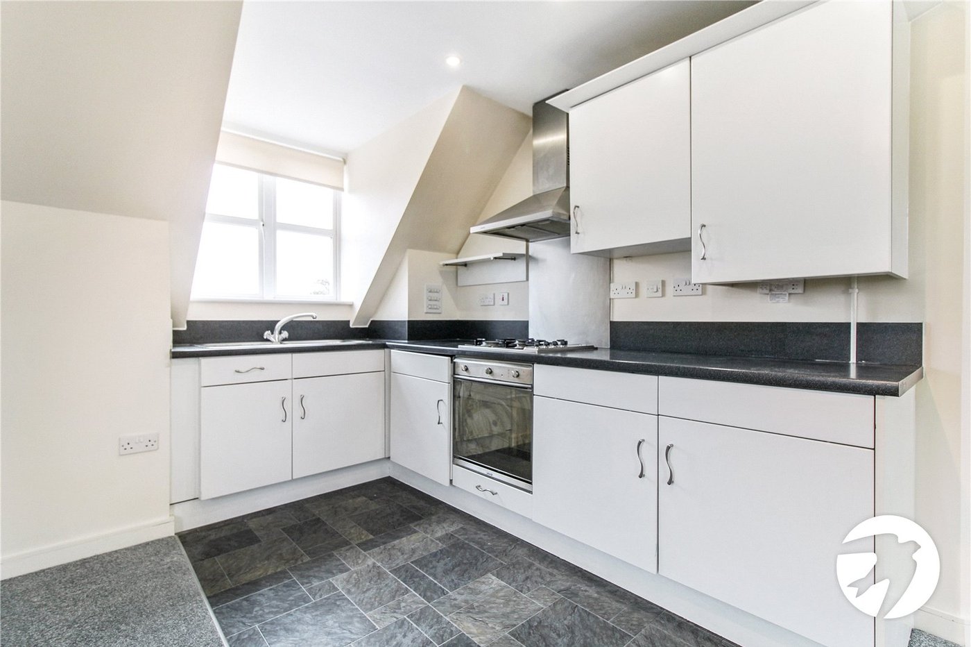 1 bedroom property to rent in Greenhithe | Robinson Michael & Jackson