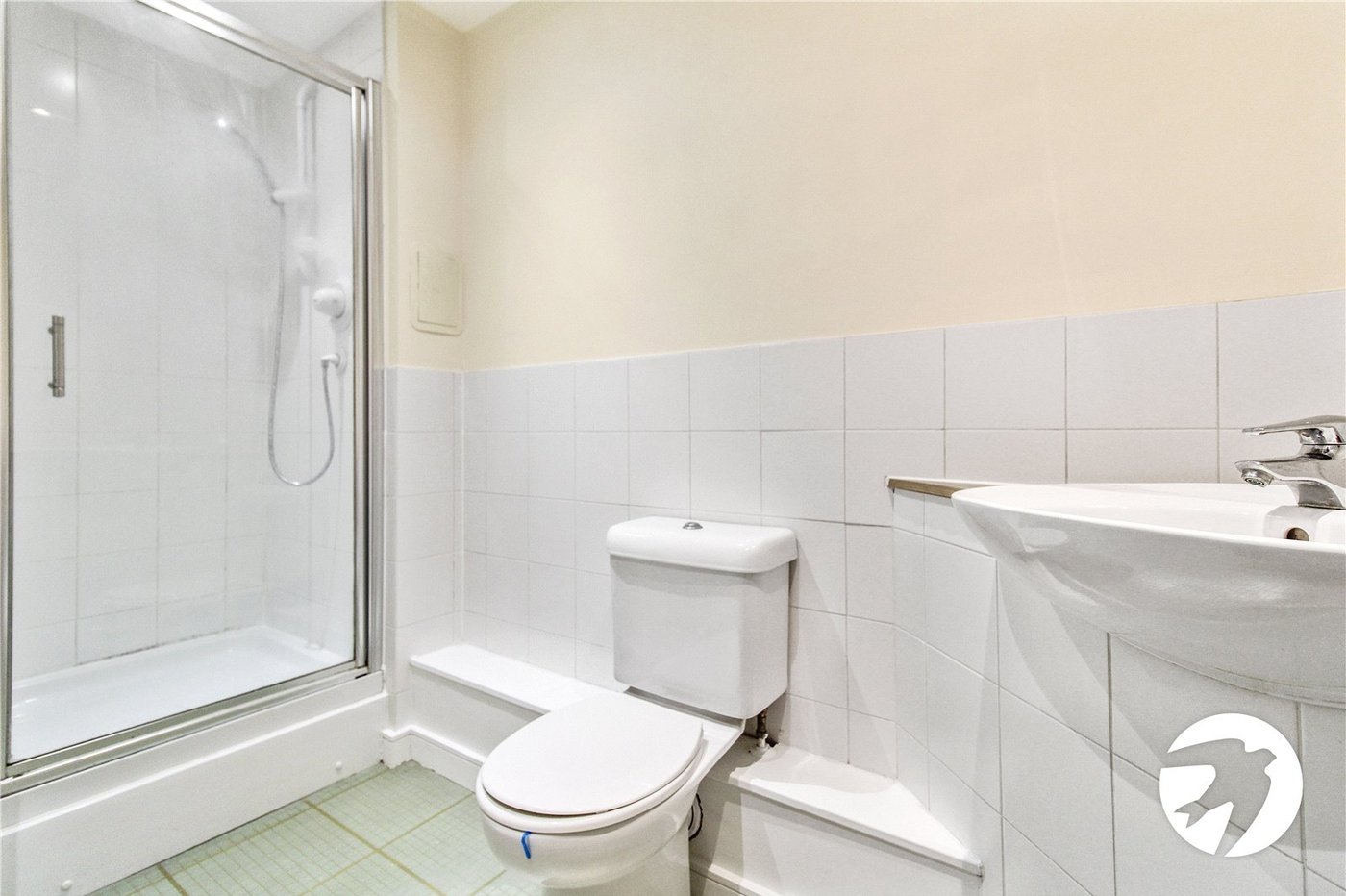1 bedroom property to rent in Greenhithe | Robinson Michael & Jackson