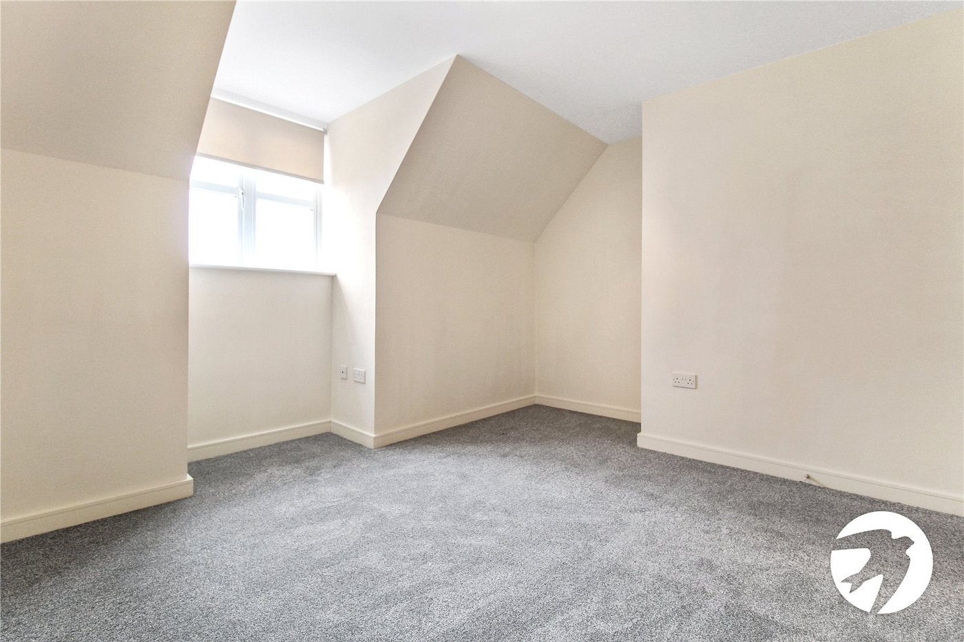 1 bedroom property to rent in Greenhithe | Robinson Michael & Jackson