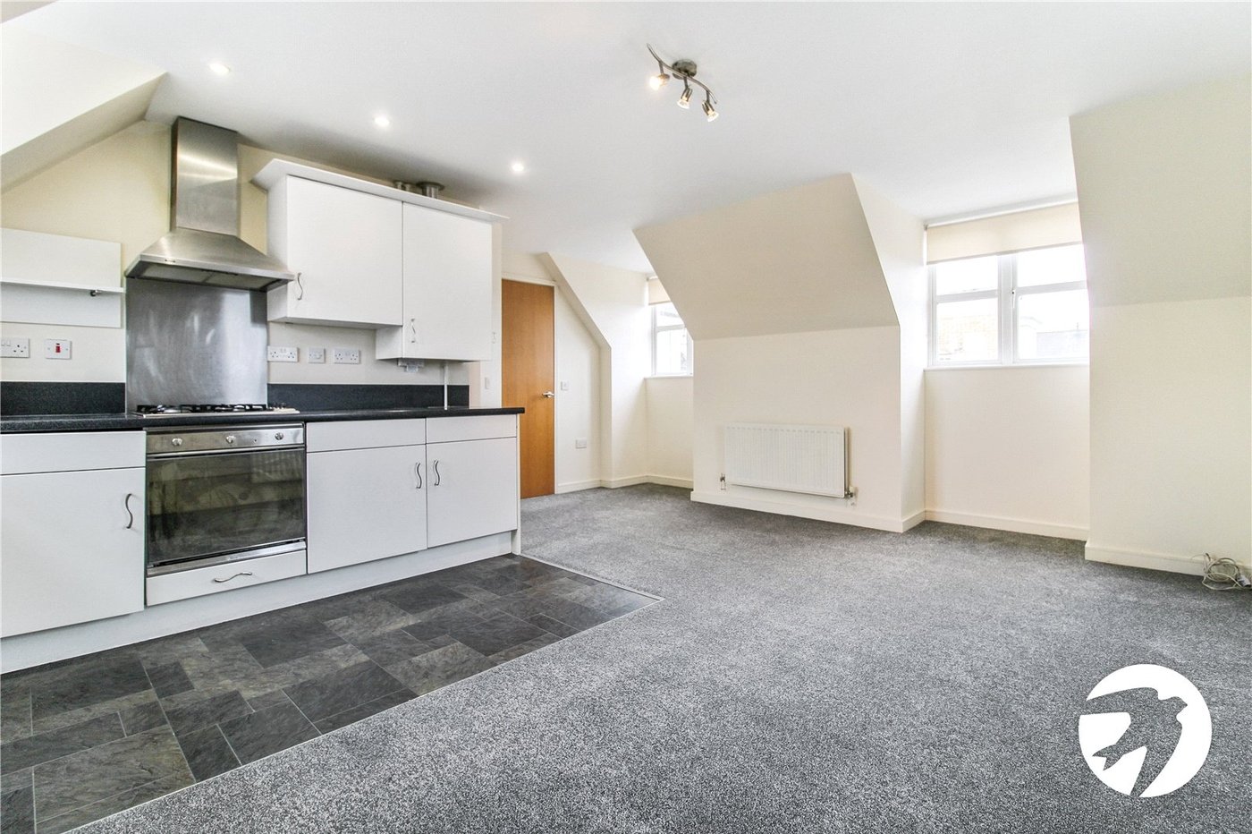 1 bedroom property to rent in Greenhithe | Robinson Michael & Jackson