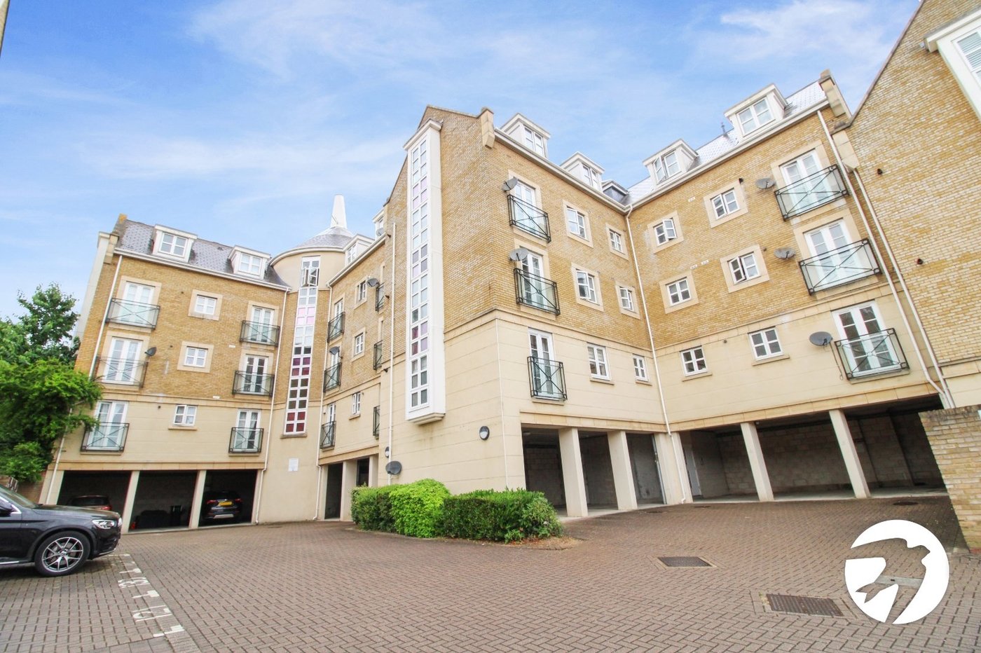 1 bedroom property to rent in Greenhithe | Robinson Michael & Jackson