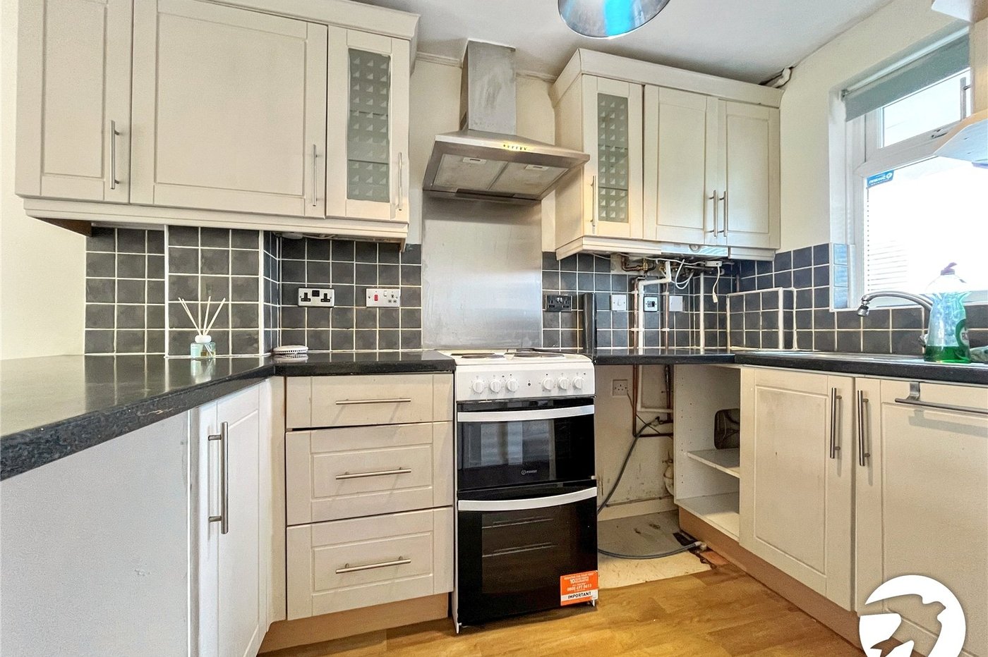 2 bedroom house to rent in Chatham | Robinson Michael & Jackson