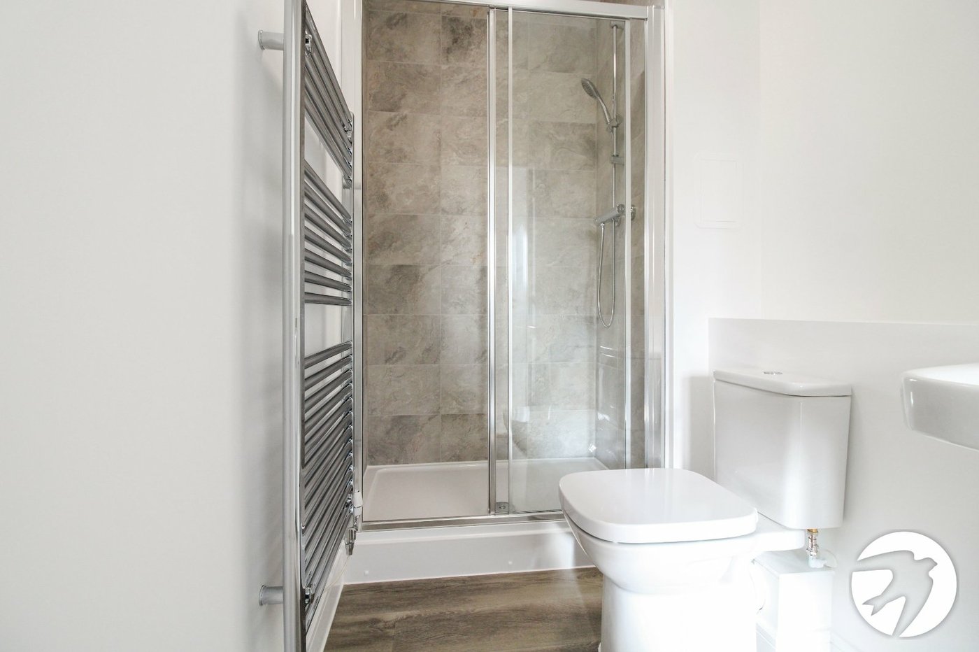 2 bedroom property to rent in Greenhithe | Robinson Michael & Jackson