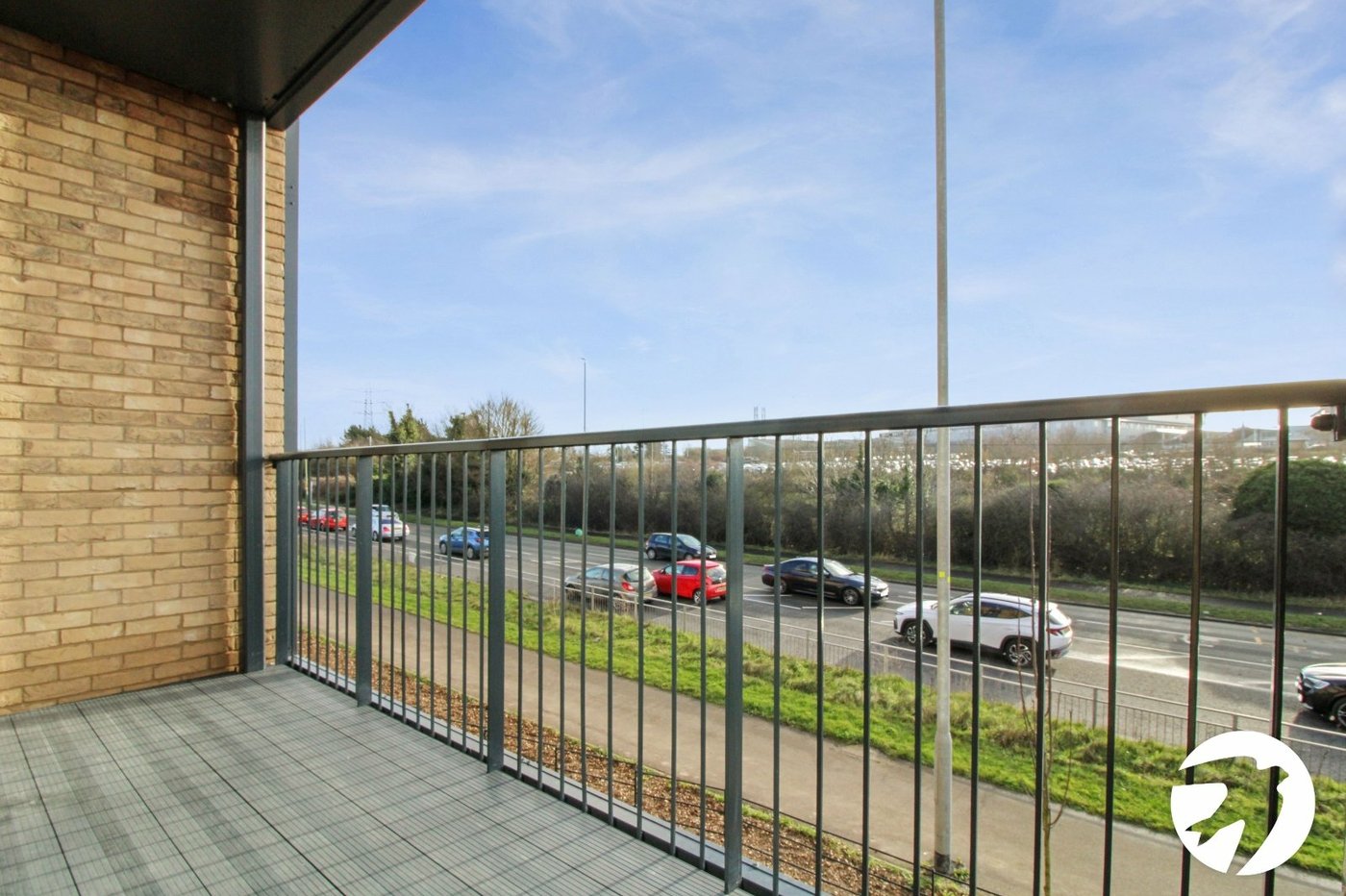 2 bedroom property to rent in Greenhithe | Robinson Michael & Jackson