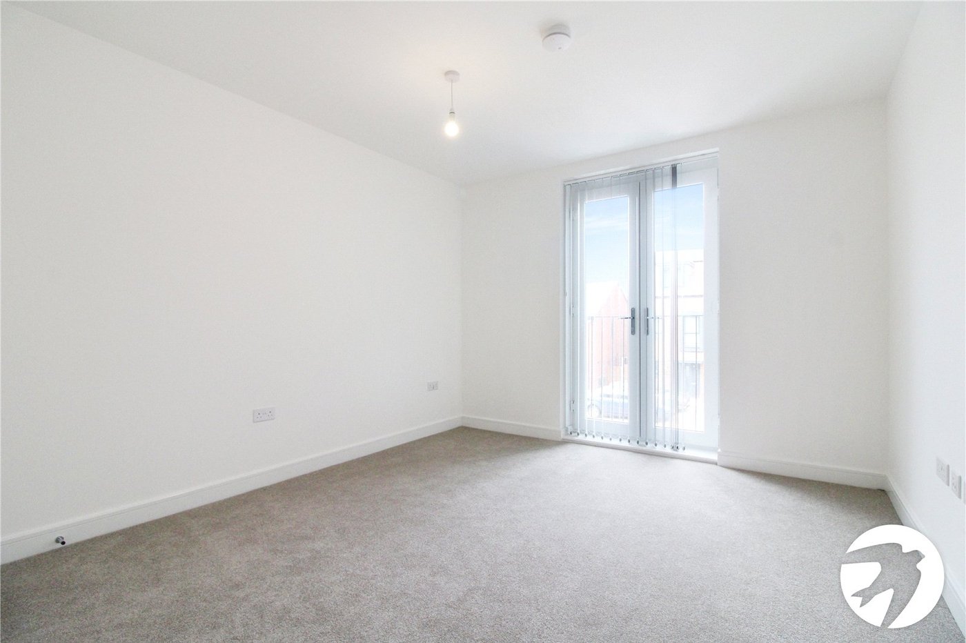 2 bedroom property to rent in Greenhithe | Robinson Michael & Jackson
