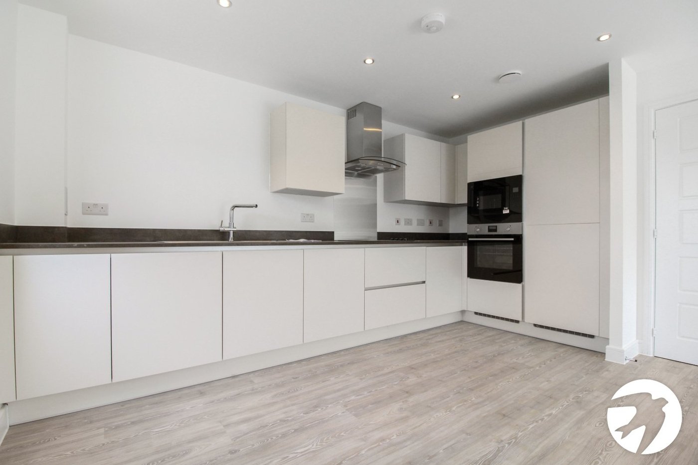 2 bedroom property to rent in Alkerden | Robinson Michael & Jackson