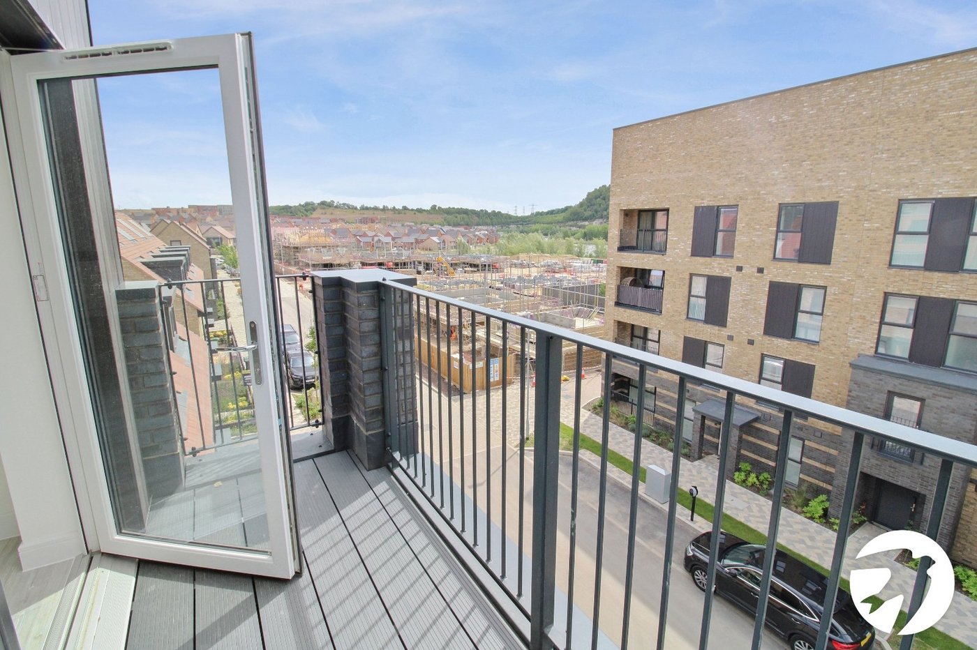 2 bedroom property to rent in Alkerden | Robinson Michael & Jackson