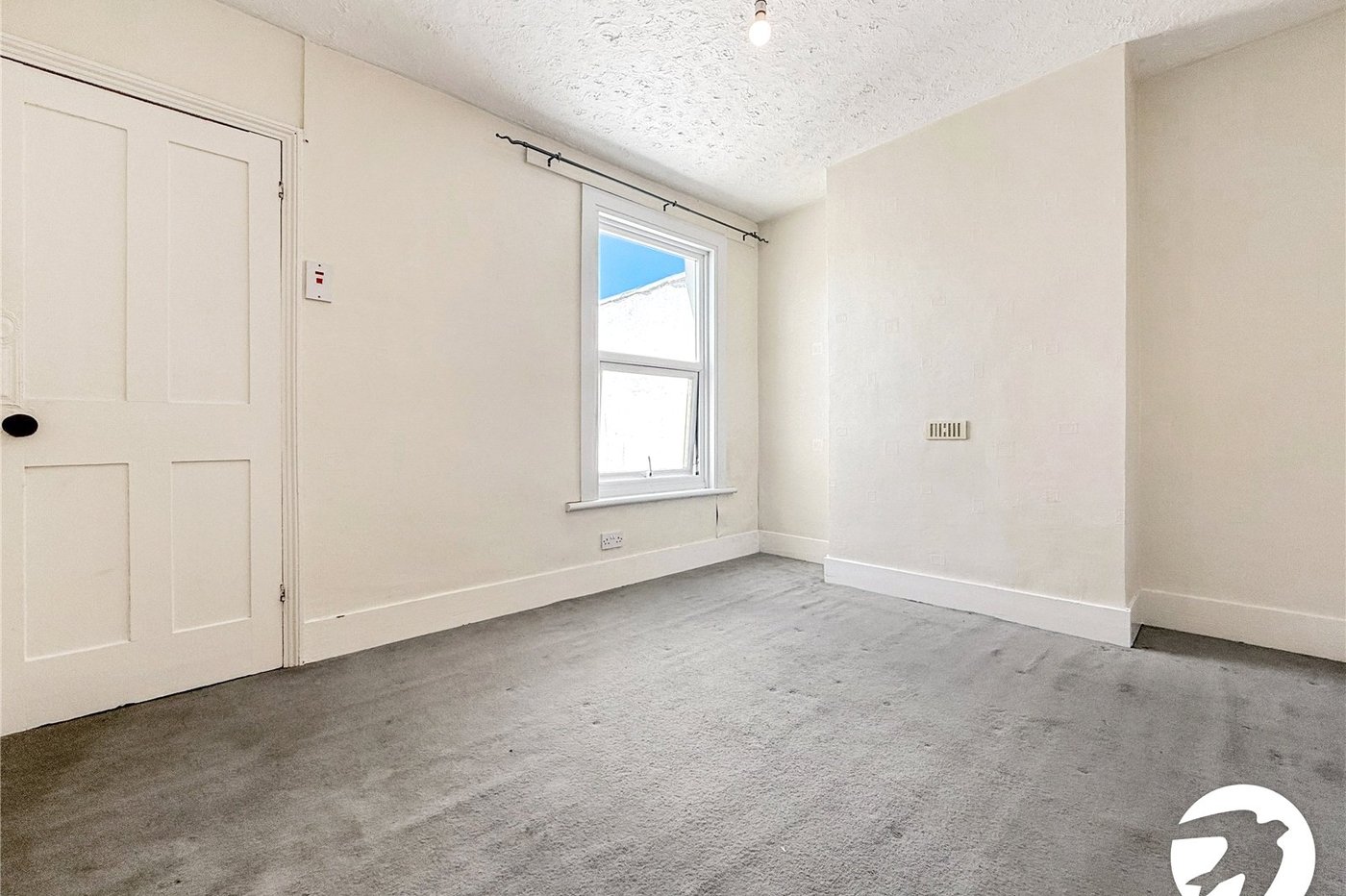 2 bedroom house to rent in Gillingham | Robinson Michael & Jackson