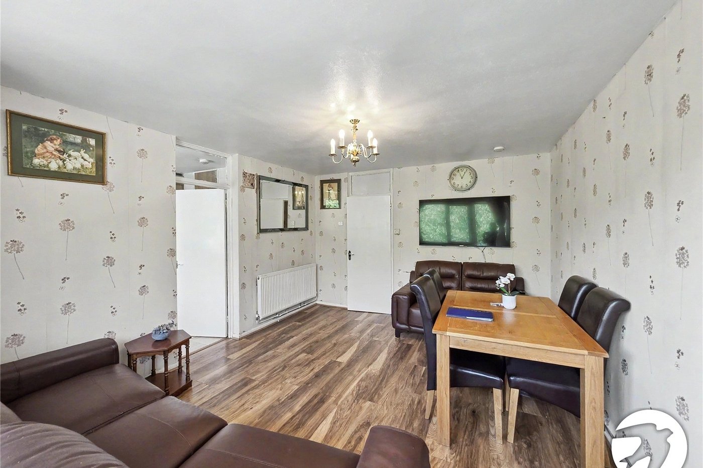 2 bedroom property to rent in London | Robinson Jackson