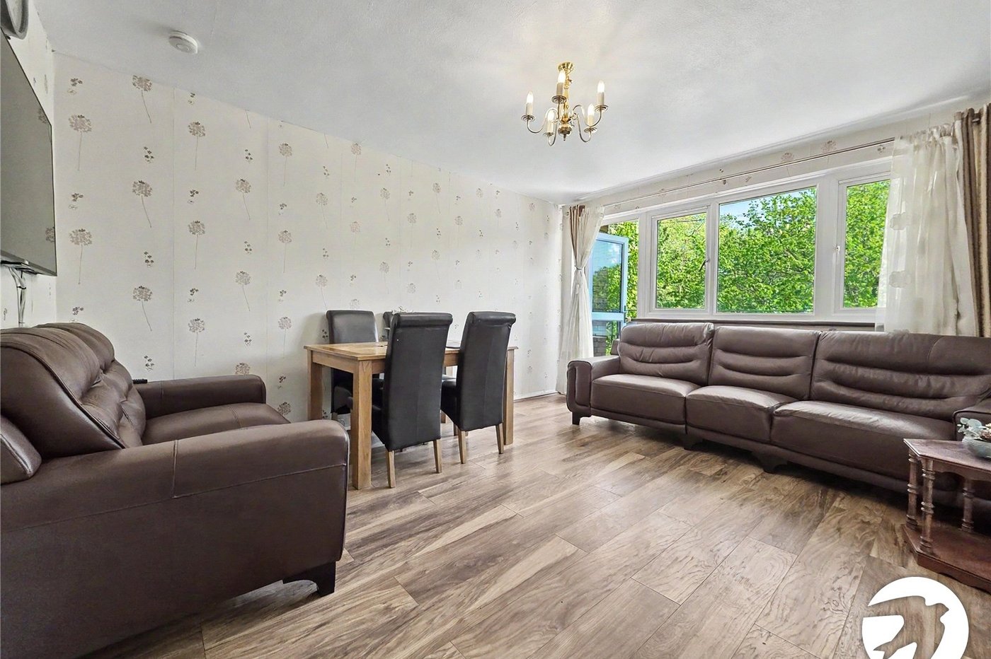 2 bedroom property to rent in London | Robinson Jackson