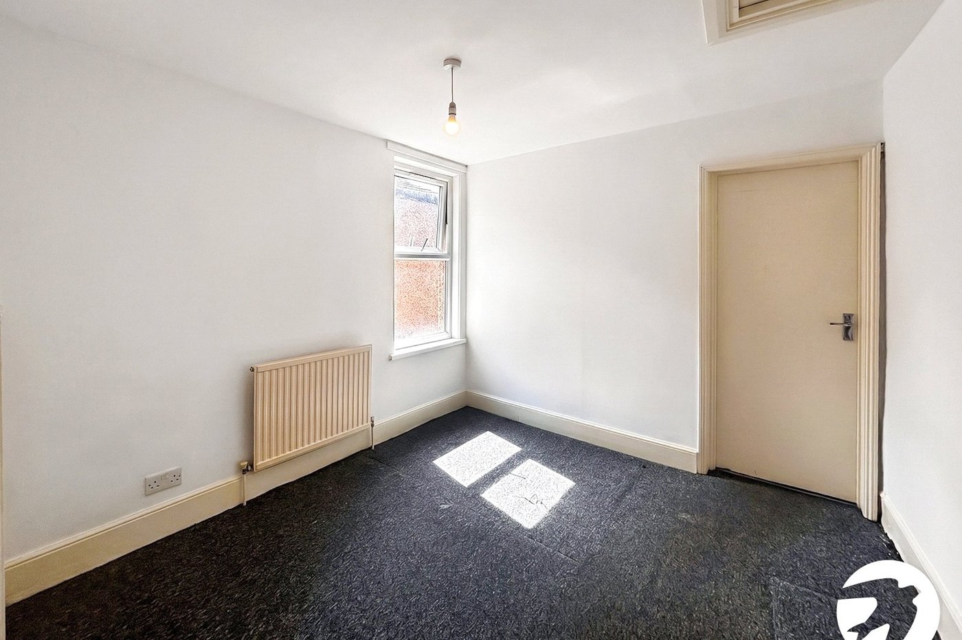 4 bedroom house to rent in Erith | Robinson Jackson