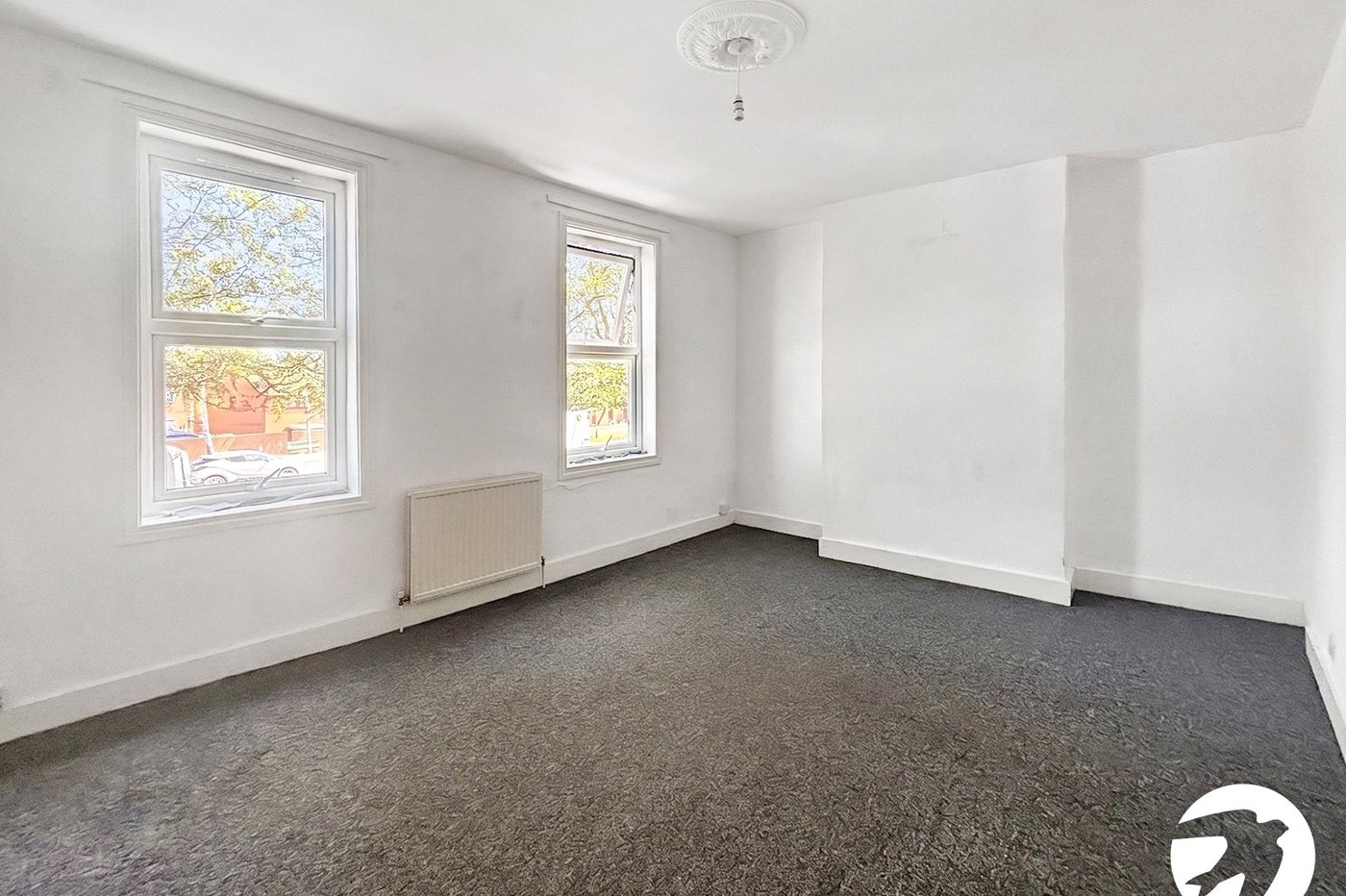 4 bedroom house to rent in Erith | Robinson Jackson