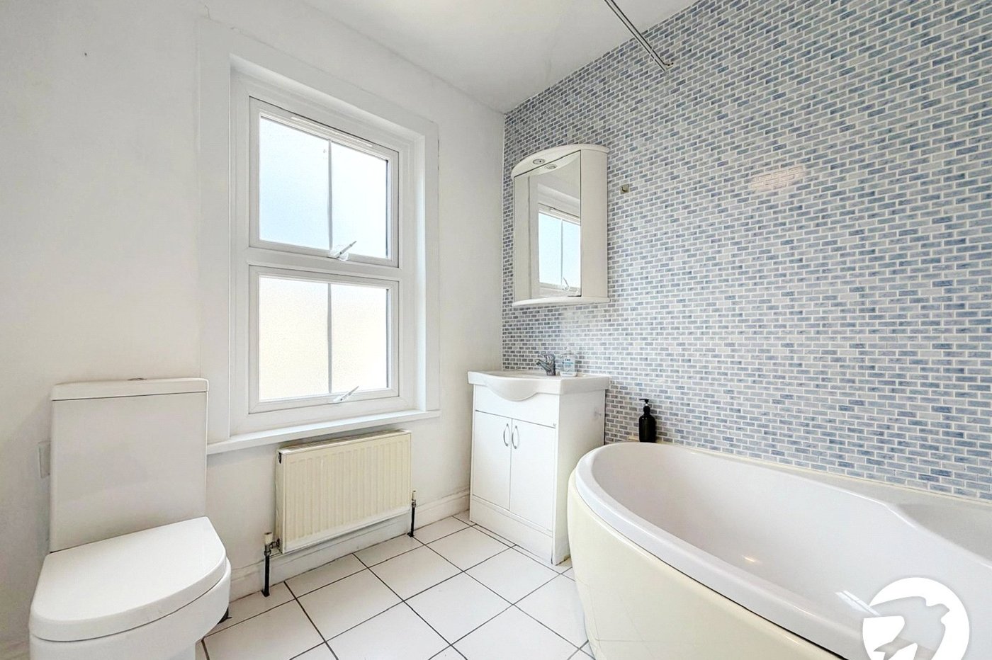 2 bedroom house to rent in London | 